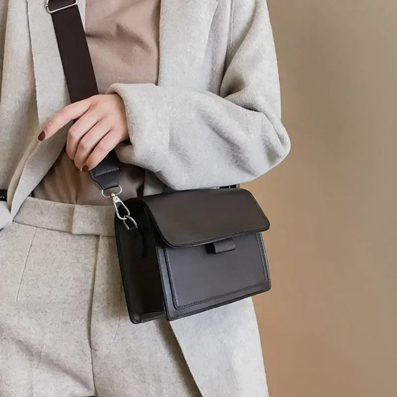 Fashion Brand Women's Small Crossbody Bag | Lightweight PU Leather Messenger Bag (Flap Handbag Purse, Summer Travel Bag for Female)