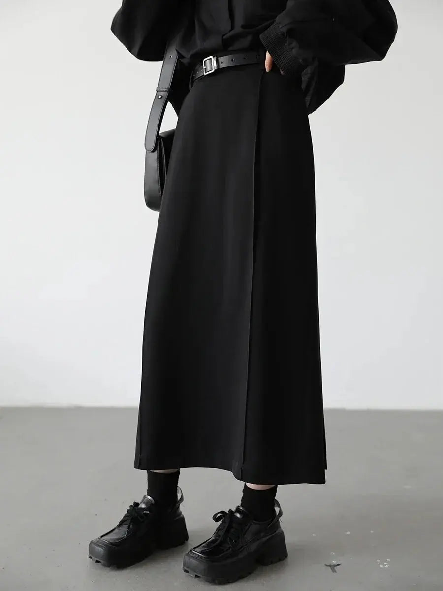 Black High-Waist Pleated Midi Skirt with Slit