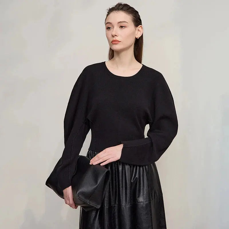 Minimalist O-Neck Pullover Sweater
