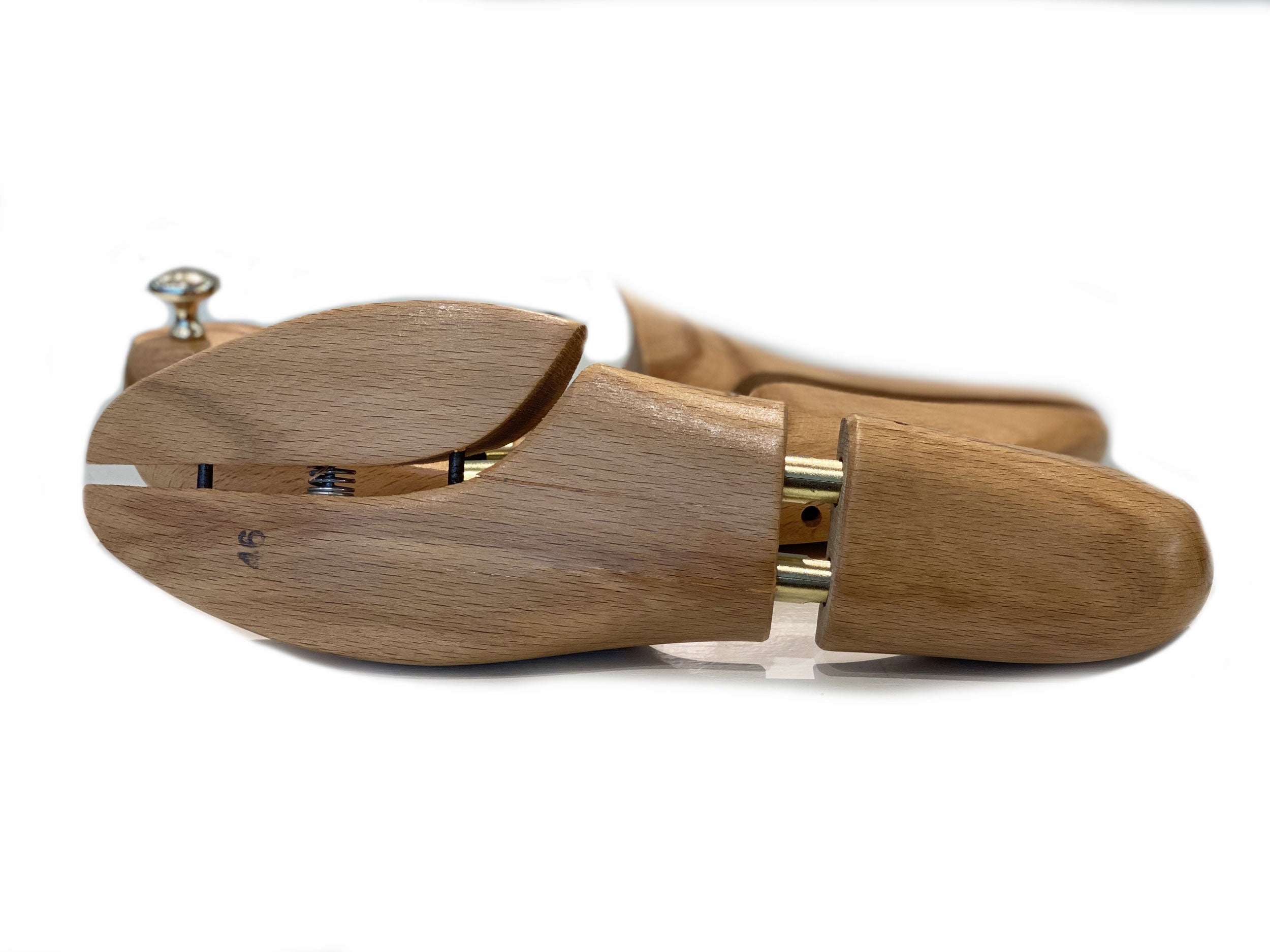 Maurice Cedar Shoe Trees