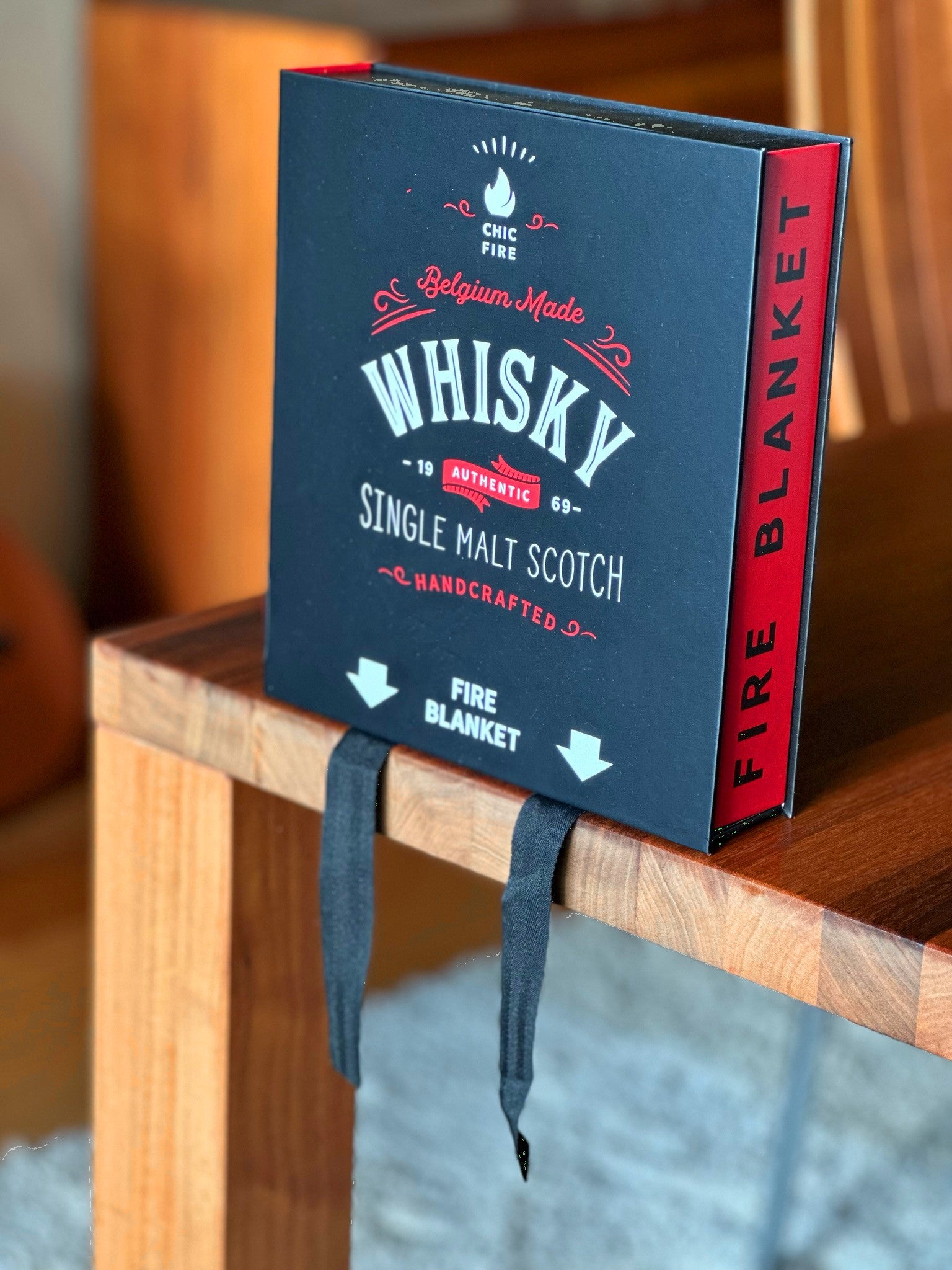 Design Fire Blanket - Red Whisky