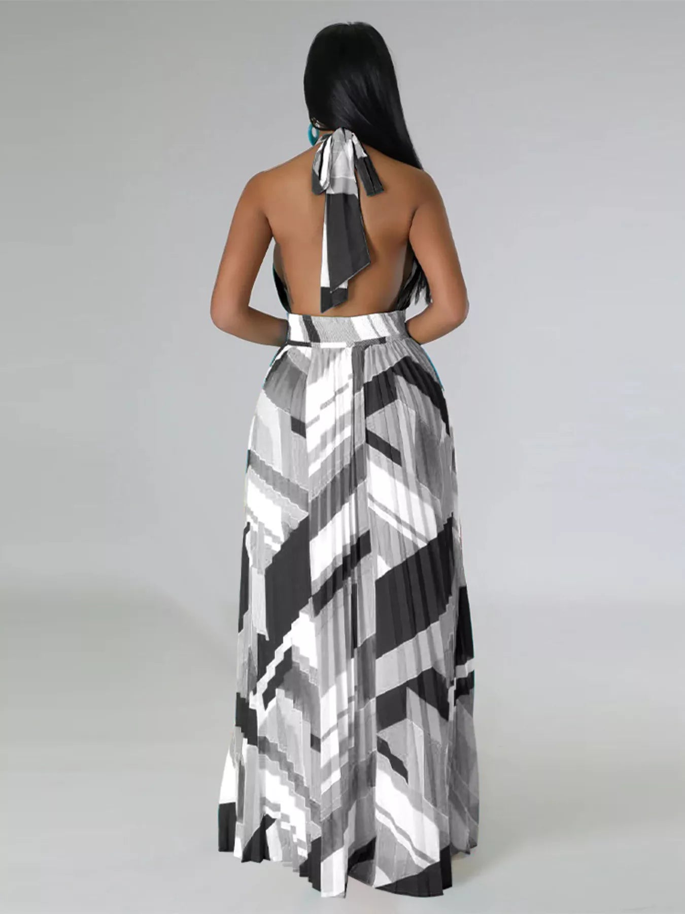 Halter Neck Geometric Print Pleated Maxi Dress