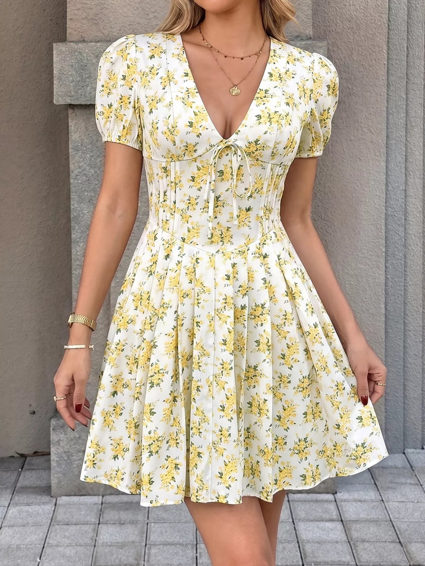 Floral Print V-Neck Puff Sleeve Mini Dress