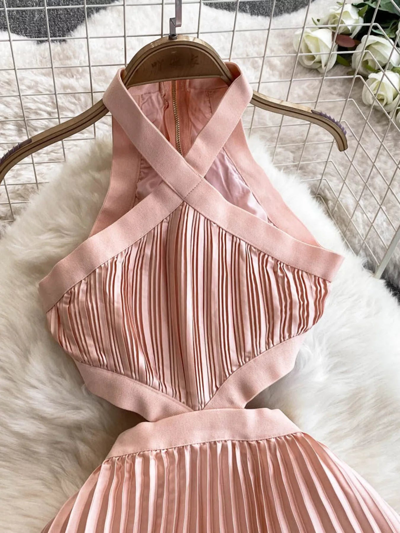 Halter Neck Pleated Maxi Dress