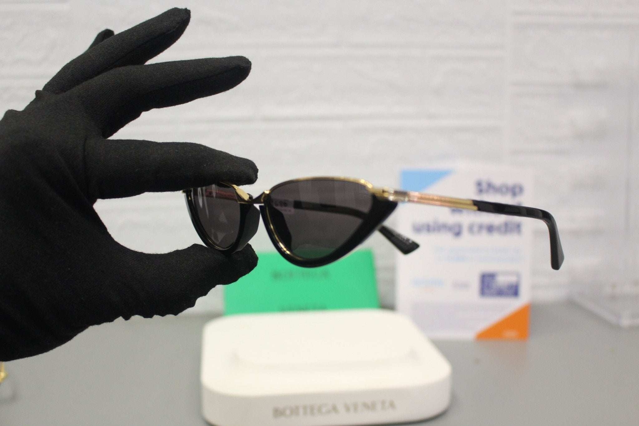 Bottega Veneta BV1346S Sunglasses – Unisex Luxury Eyewear - Overture Gifts