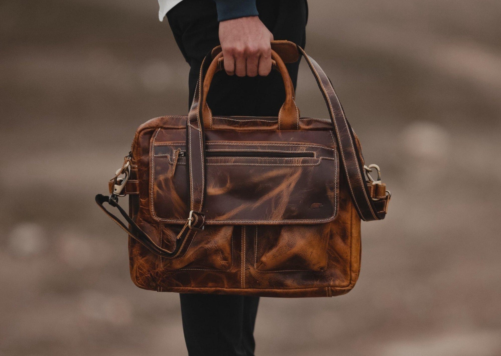 Buffalo Leather Pilot Bag - Overture Gifts