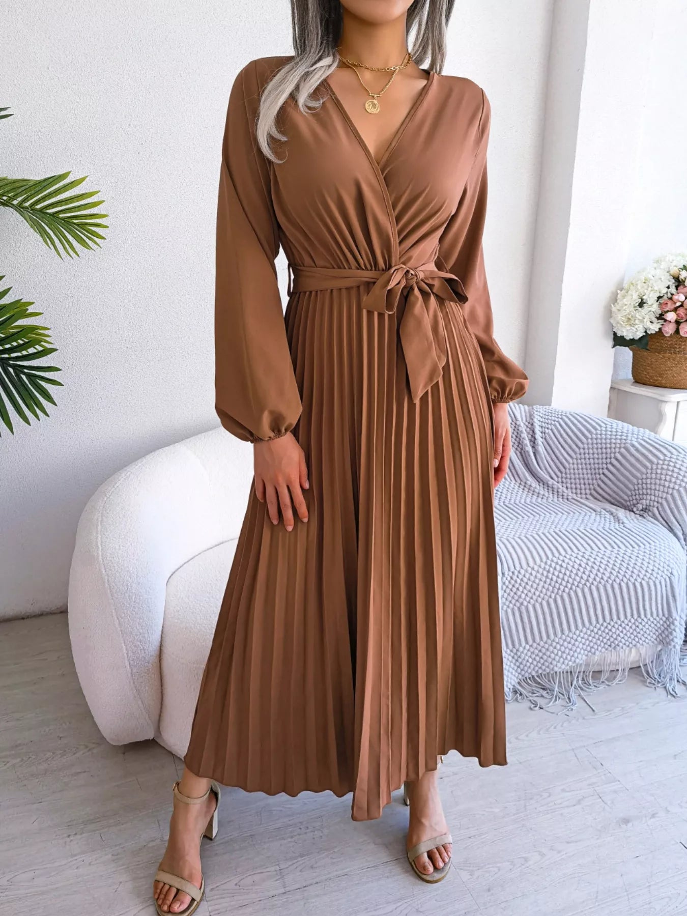 Elegant Pleated Front Tie Long Sleeve Dress