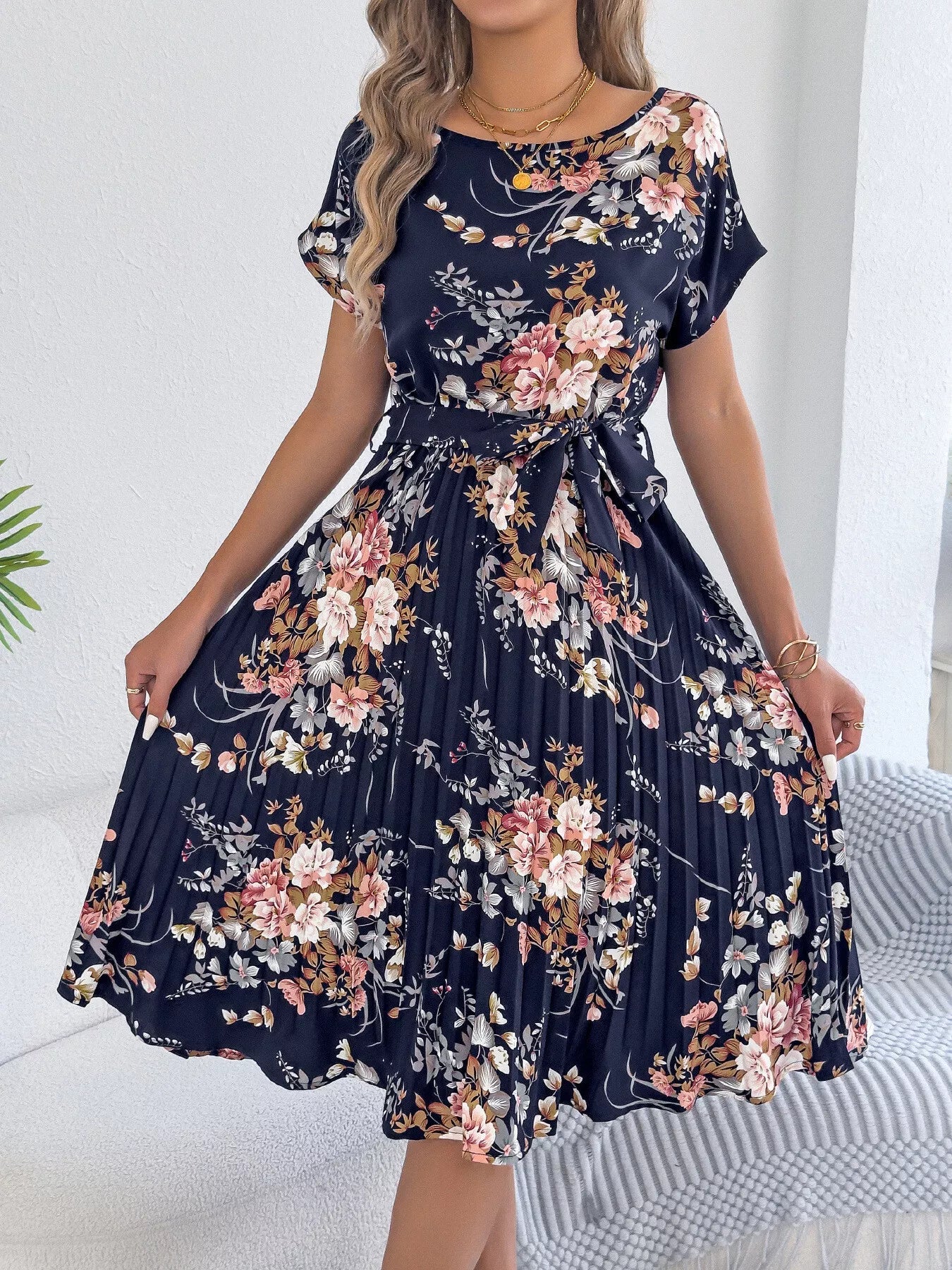 Floral Print Pleated A-Line Midi Dress