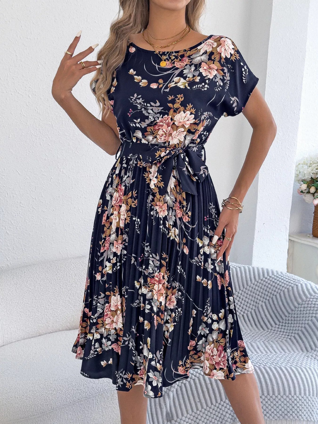Floral Print Pleated A-Line Midi Dress