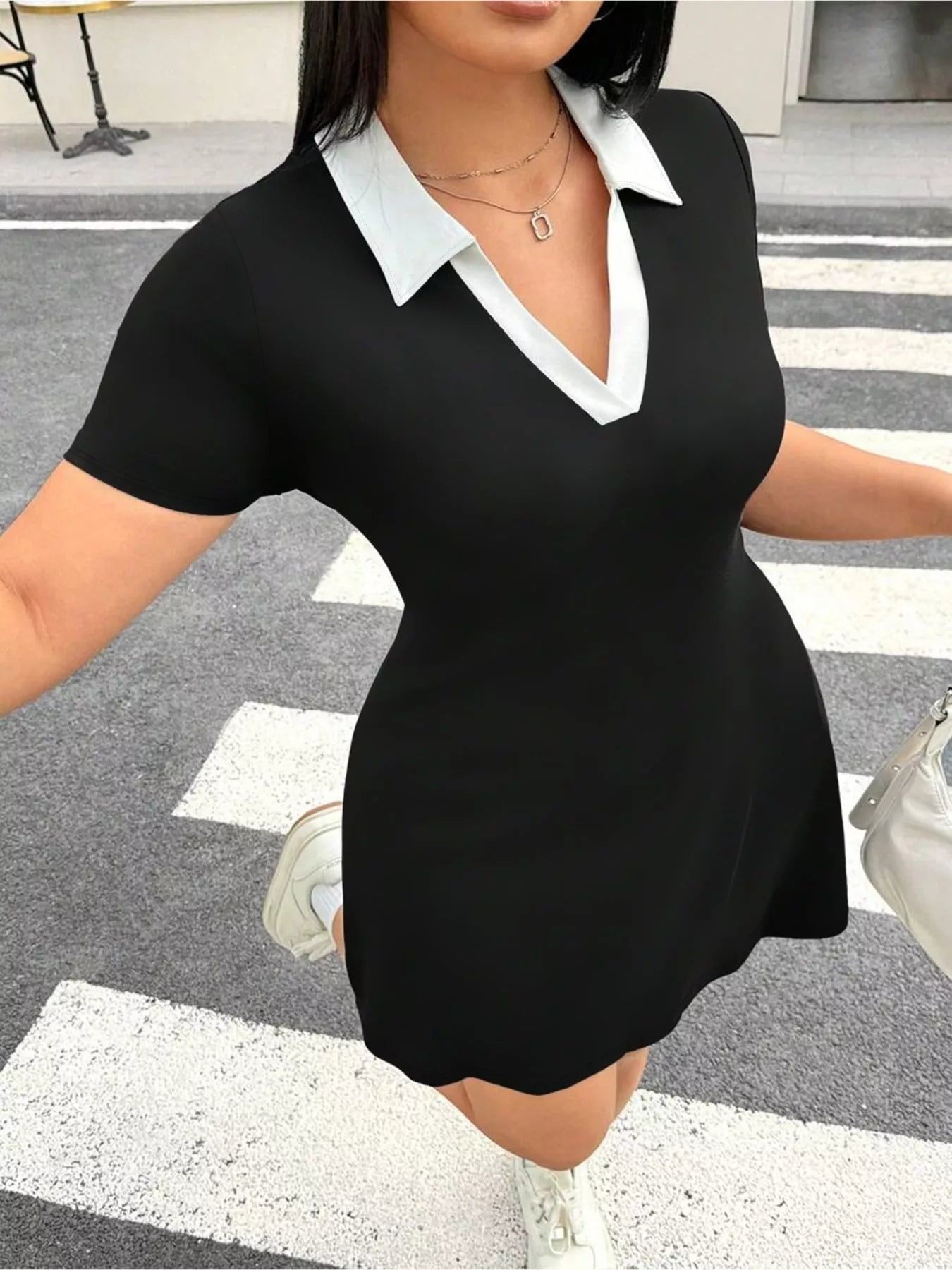 Plus Size Contrast Collar Bodycon Mini Dress
