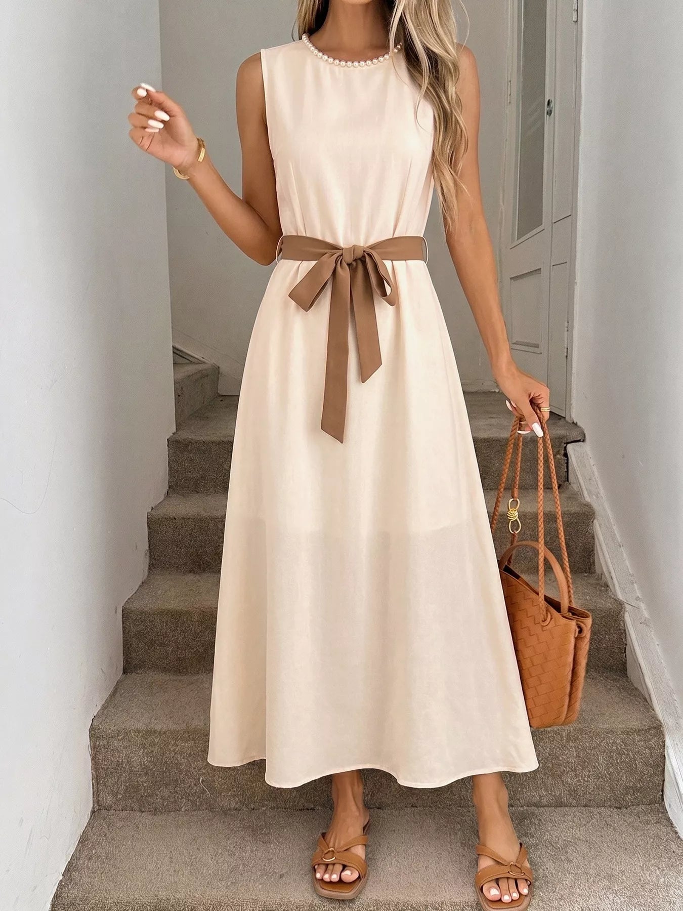 Sleeveless A-Line Midi Dre