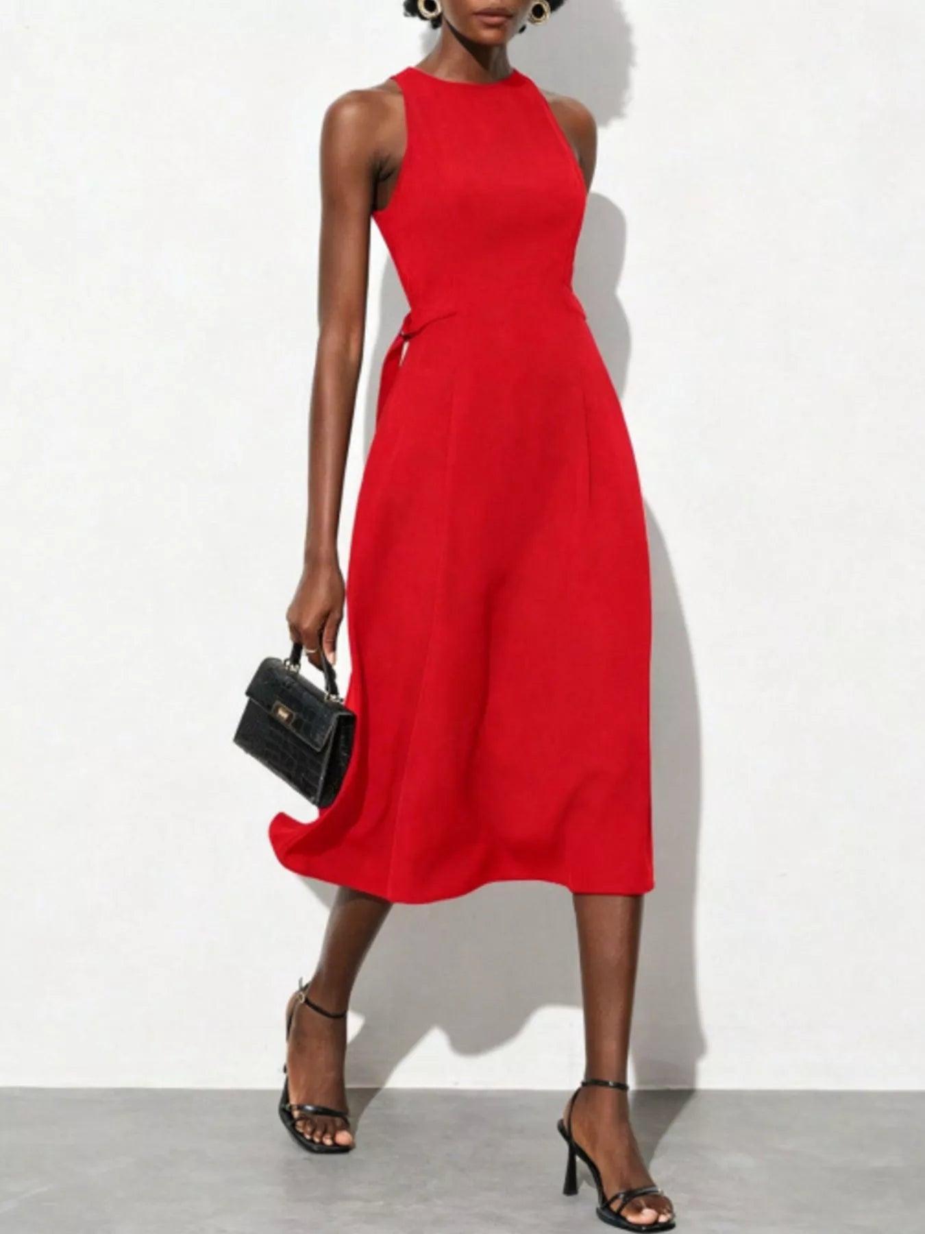 Sleeveless Solid Color Midi Dress