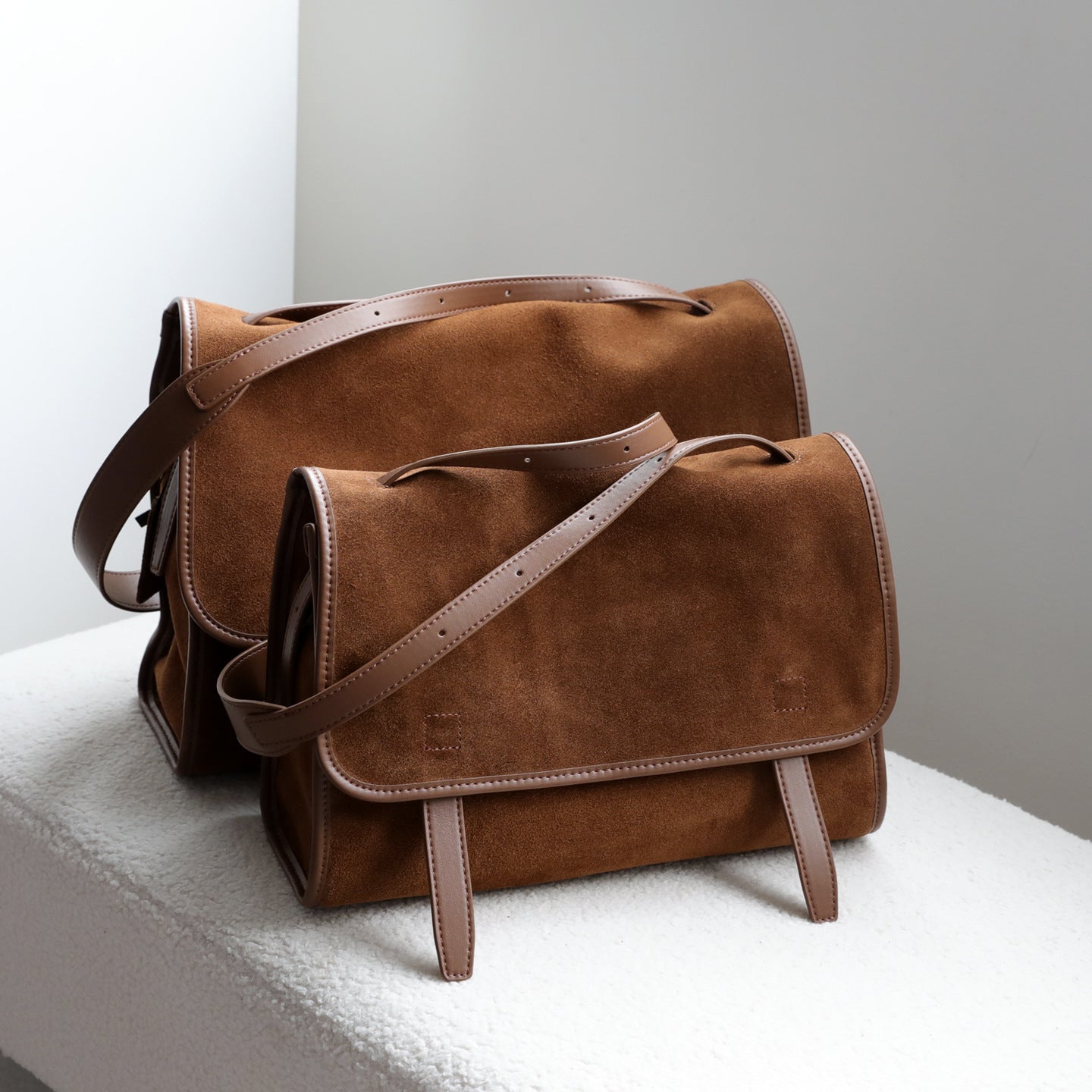 Large-capacity Matte Leather Messenger Bag