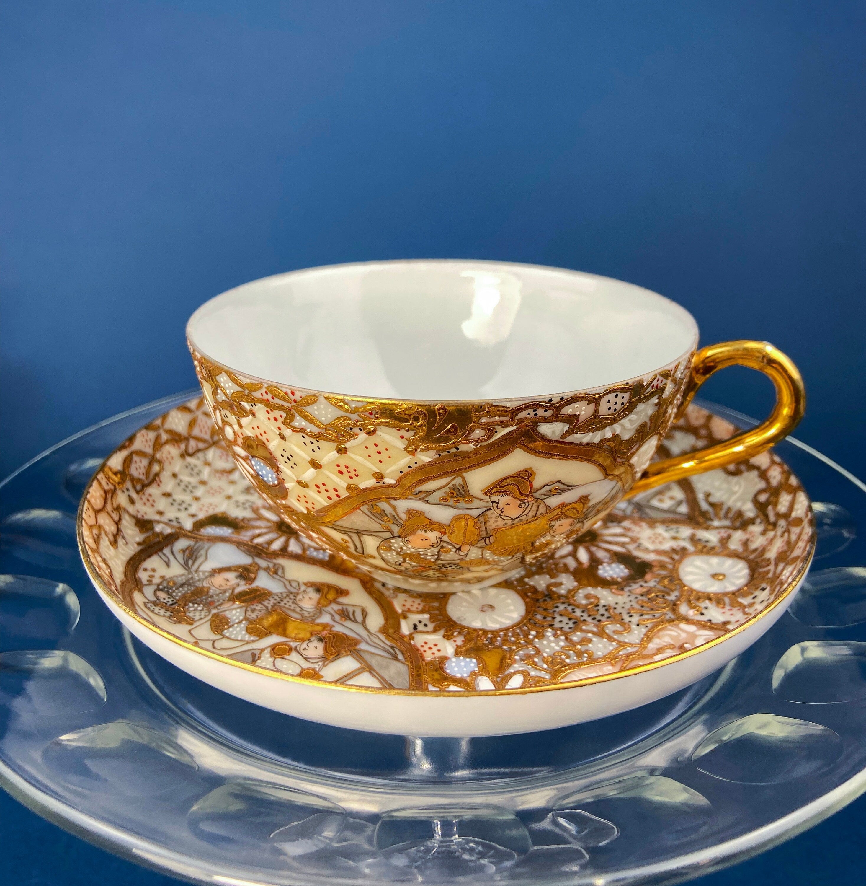 Antique Japanese Moriage Tea Cup Set. Gold Hand Painted Teaware with Teapot, Sugar Bowl, Creamer, and Six Japanese Tea Cups.