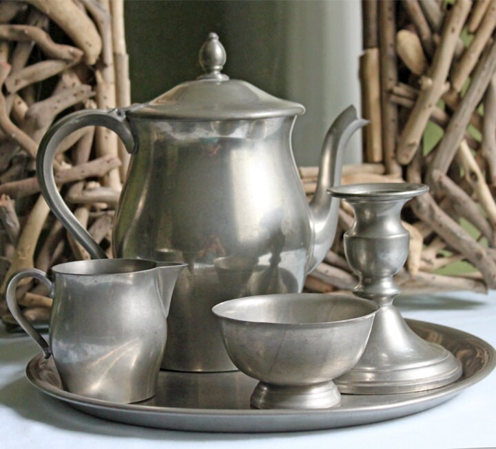 Vintage Pewter Teapot and Coffee Pot. Set of Two Beautifully Detailed Serving Pots. Fluted Body. Made in England. Pewter Collectors.