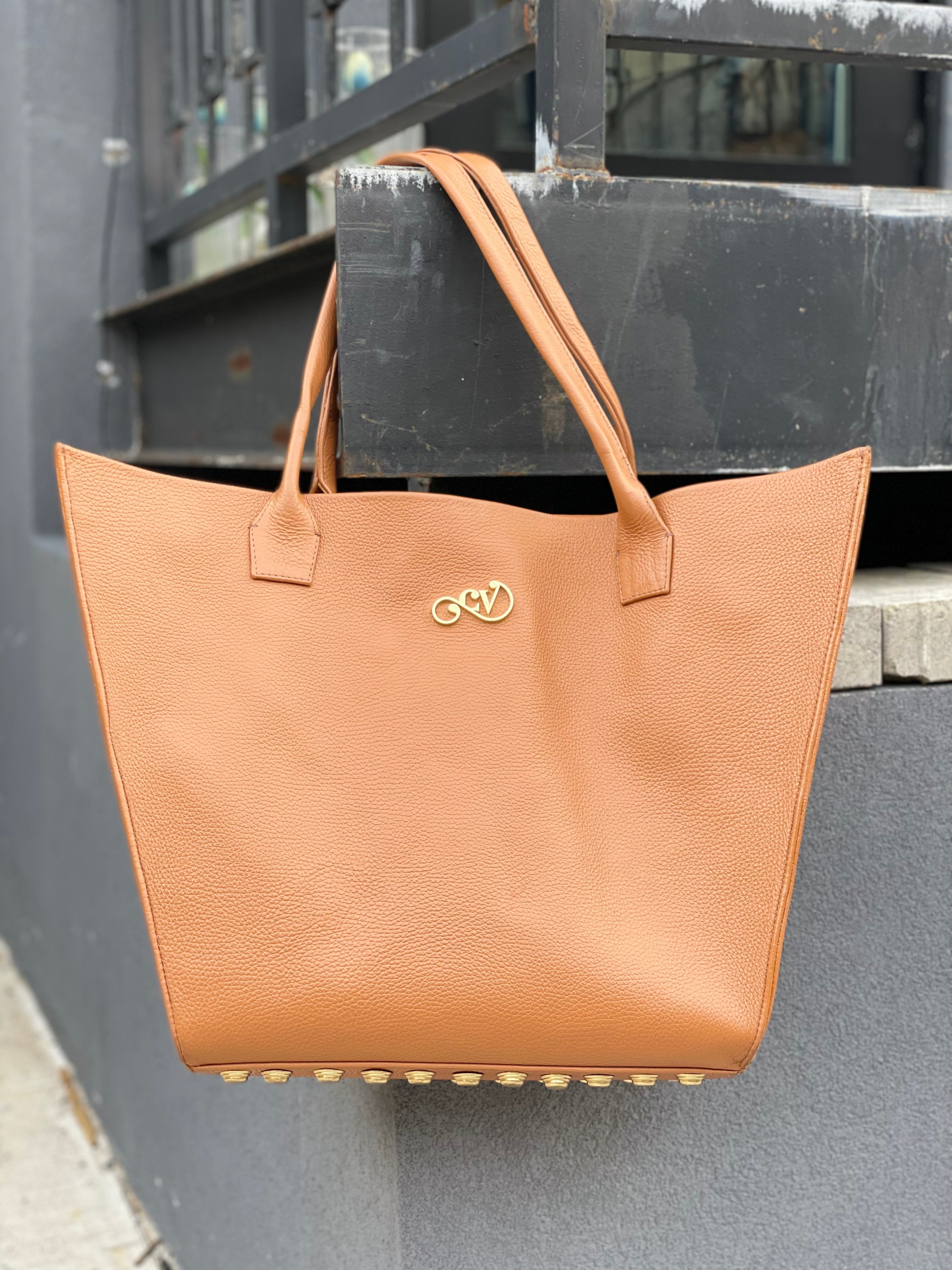 Joan Tote
