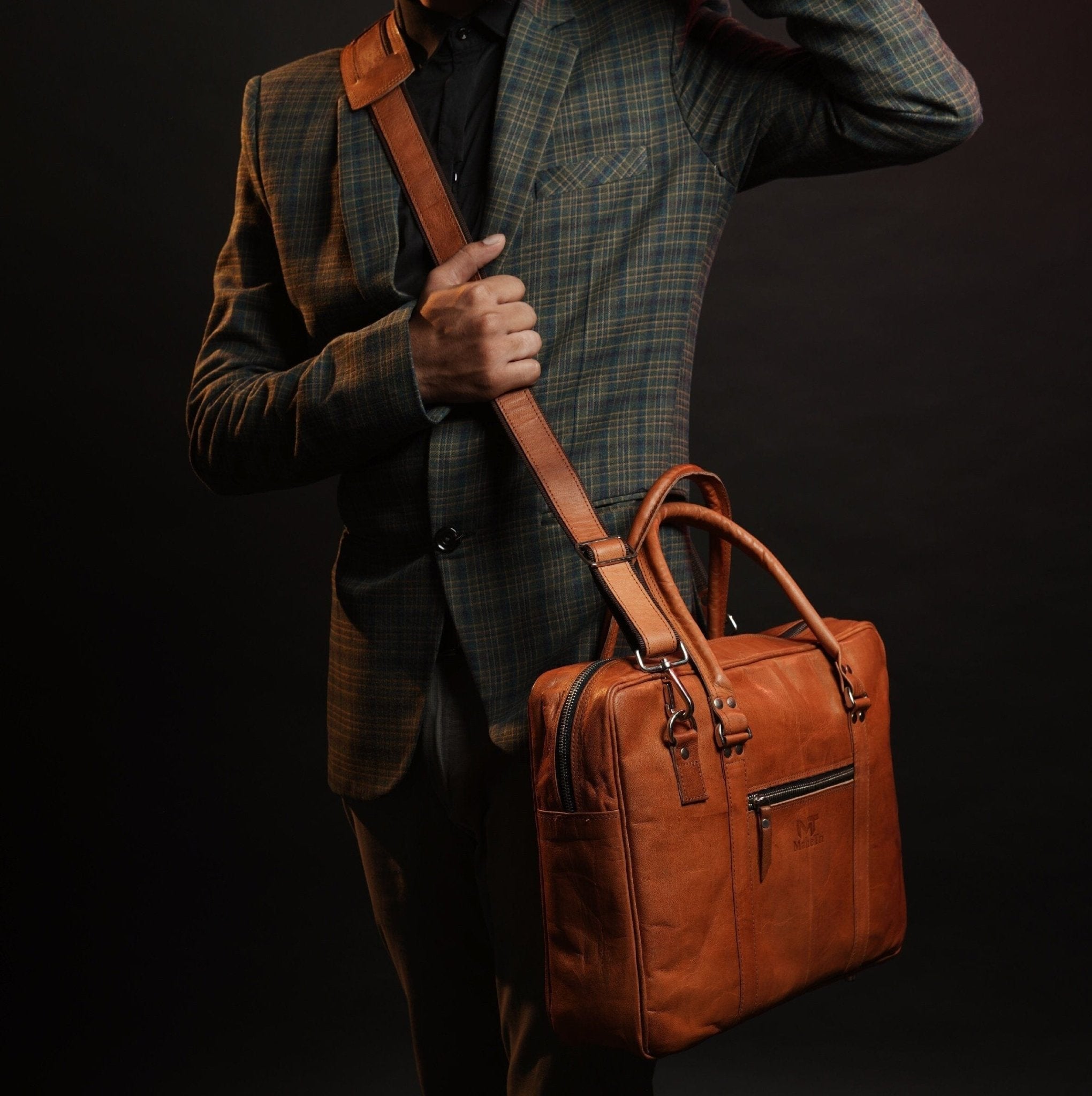 MaheTri Executive Briefcase - Overture Gifts