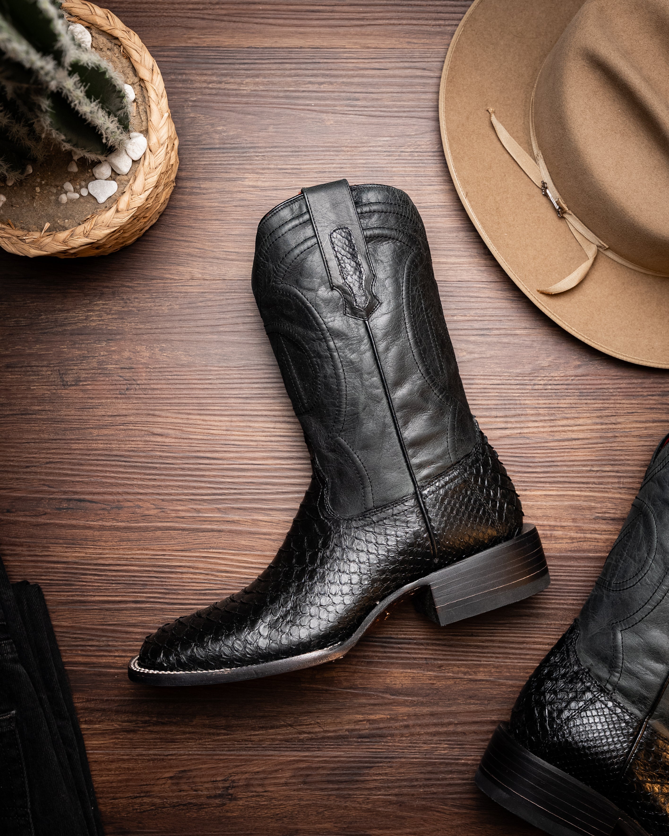 Missouri Black Boots