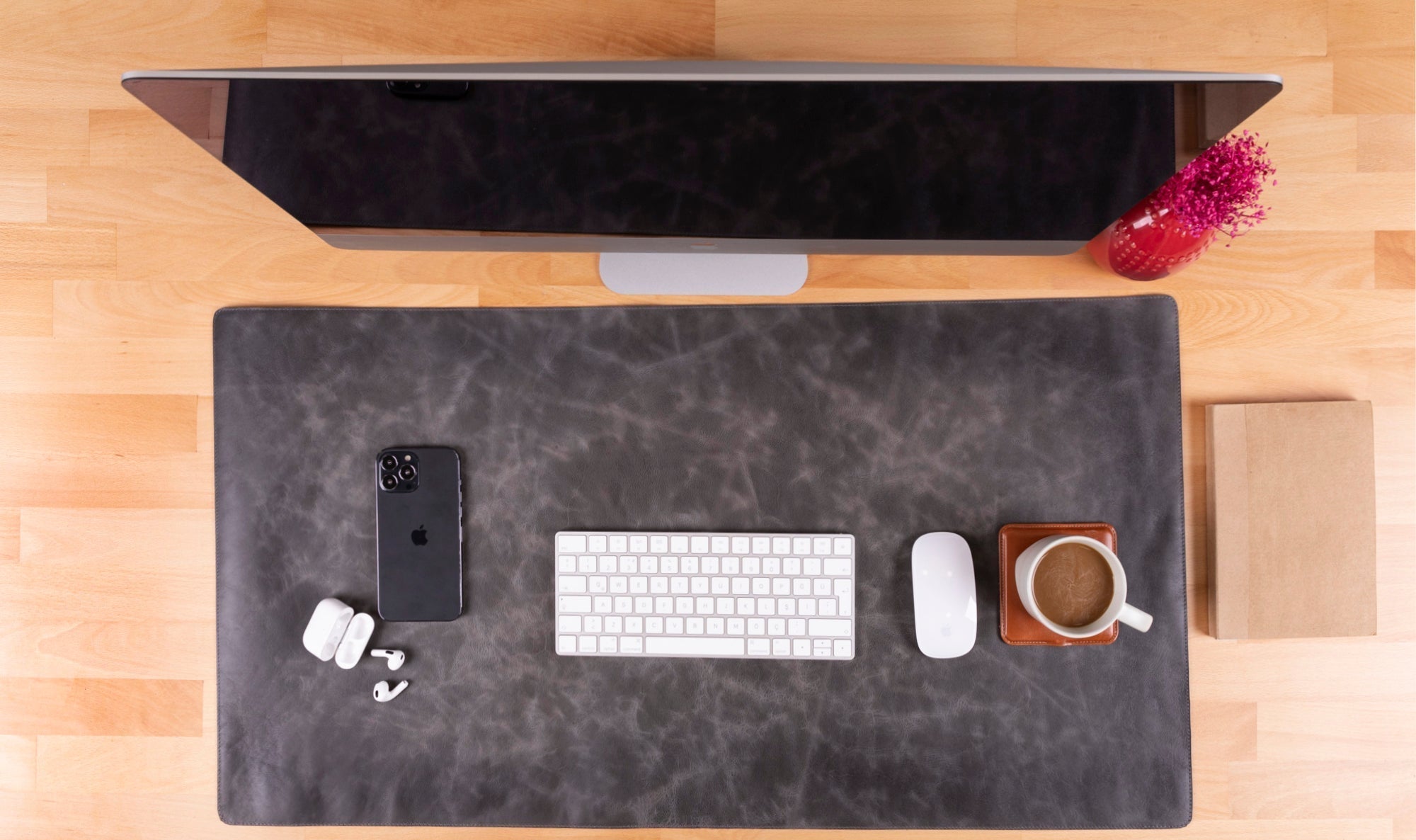 Natural Leather Desk Mat (91 cm x 48 cm) - Overture Gifts