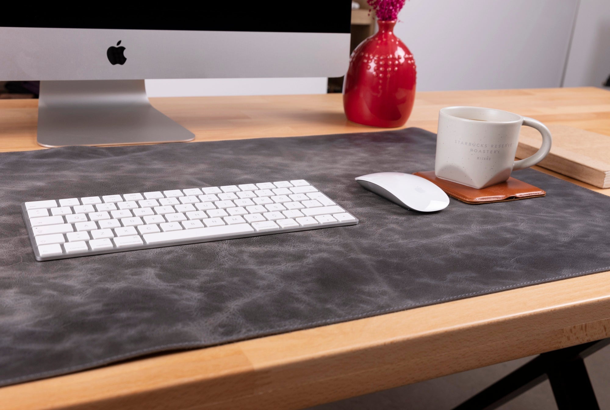 Natural Leather Desk Mat (91 cm x 48 cm) - Overture Gifts