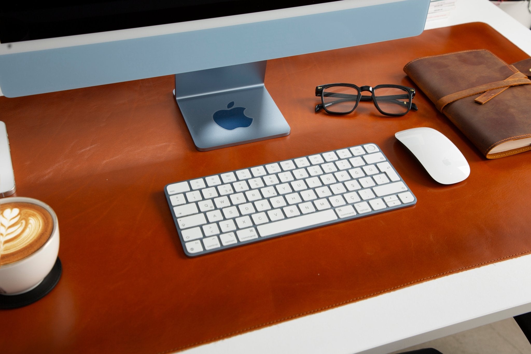 Natural Leather Desk Mat (91 cm x 48 cm) - Overture Gifts