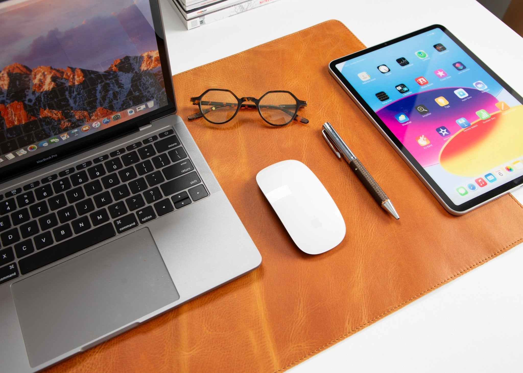 Natural Leather Desk Mat (91 cm x 48 cm) - Overture Gifts