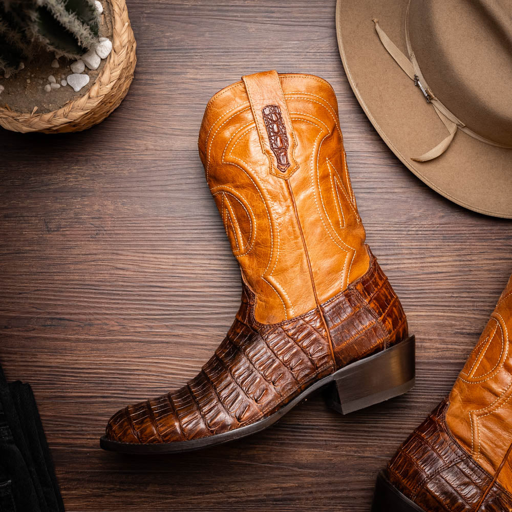 Phoenix Aged Maple Boots