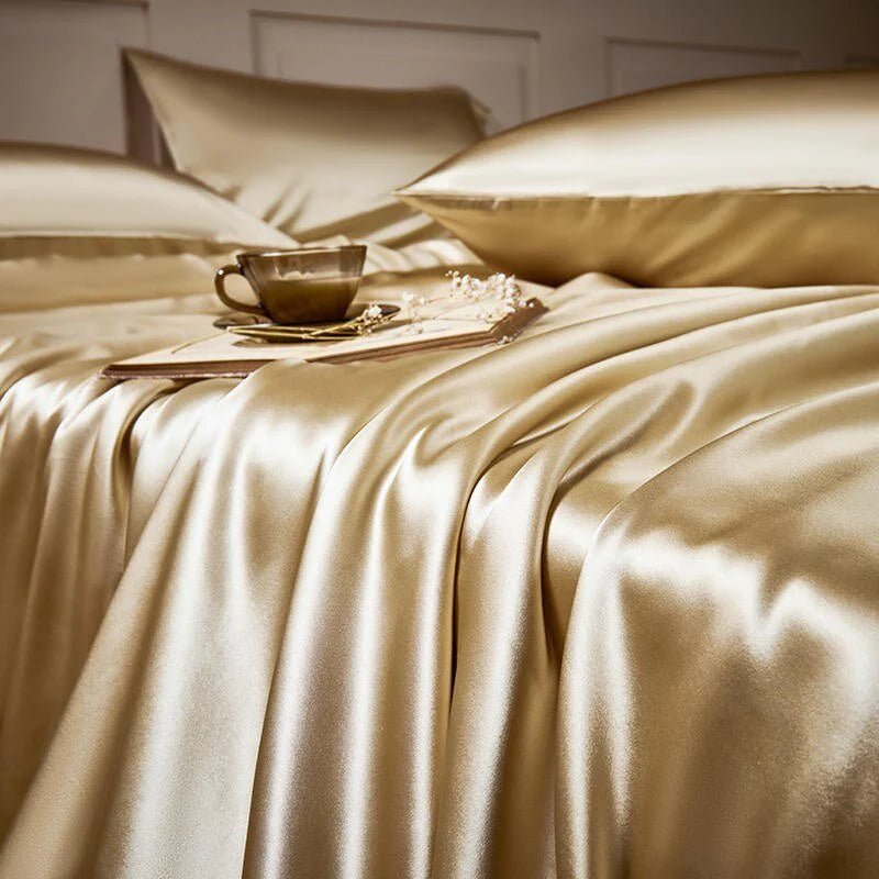 Royalis Rose Gold Luxury Pure Mulberry Silk Bedding Set | 3CARATS - Overture Gifts