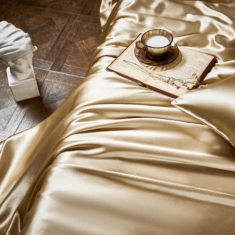 Royalis Rose Gold Luxury Pure Mulberry Silk Bedding Set | 3CARATS - Overture Gifts