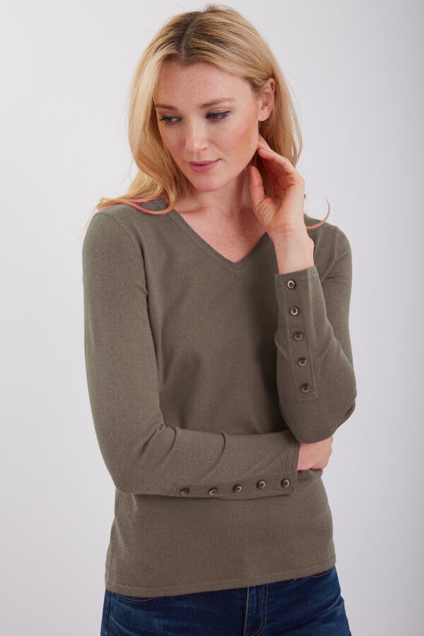 V Neck with Button Cuffs #191367
