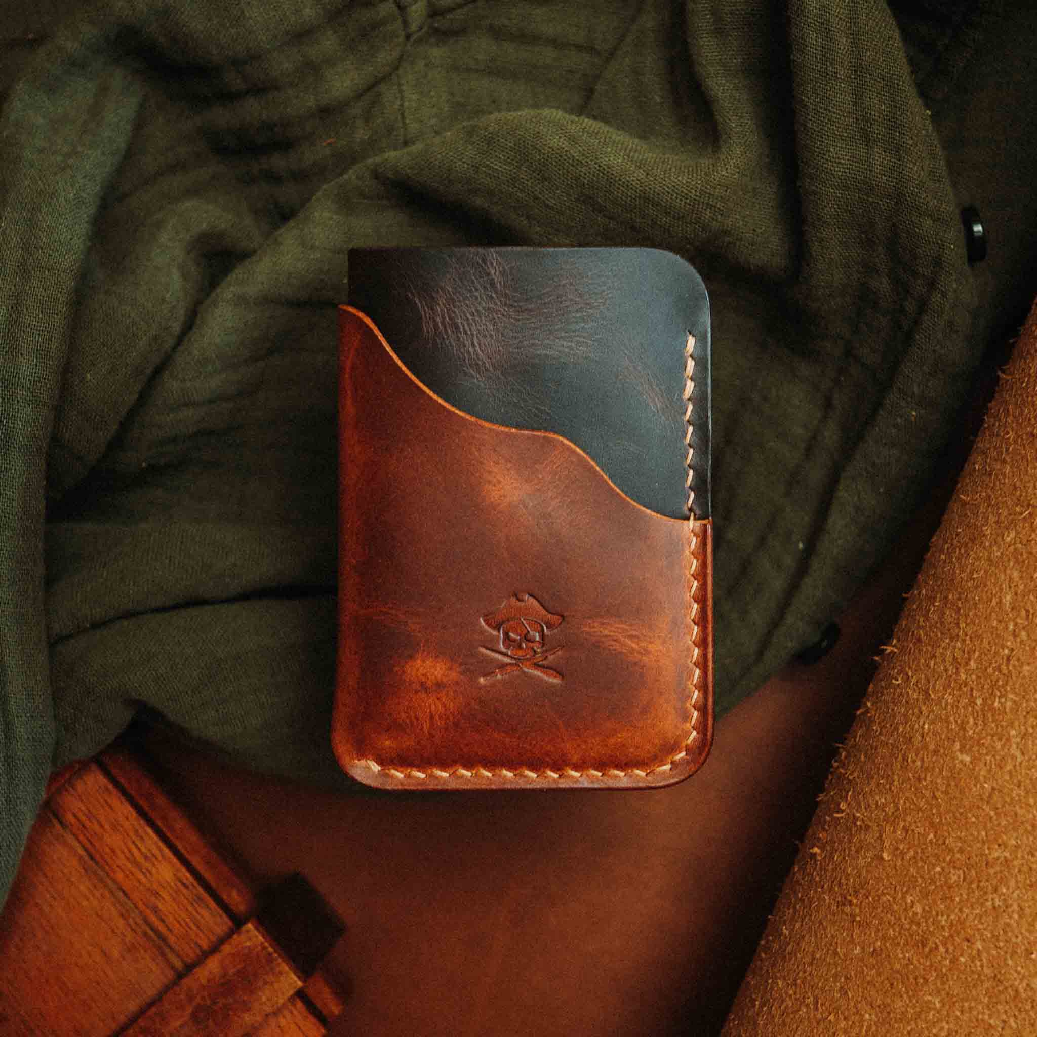 Venturer v2 – Minimalist Leather Wallet - Overture Gifts