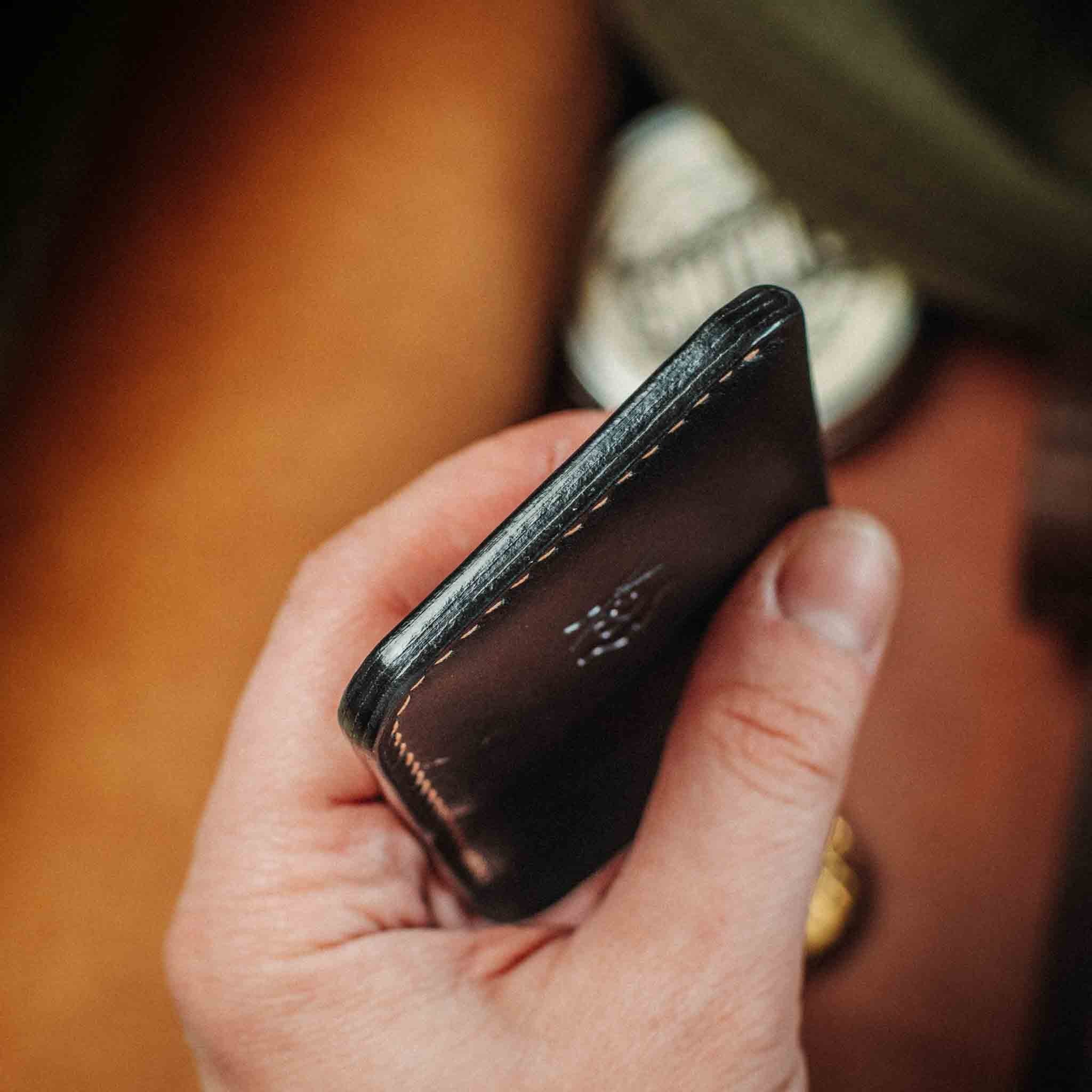 Venturer v2 – Minimalist Leather Wallet - Overture Gifts