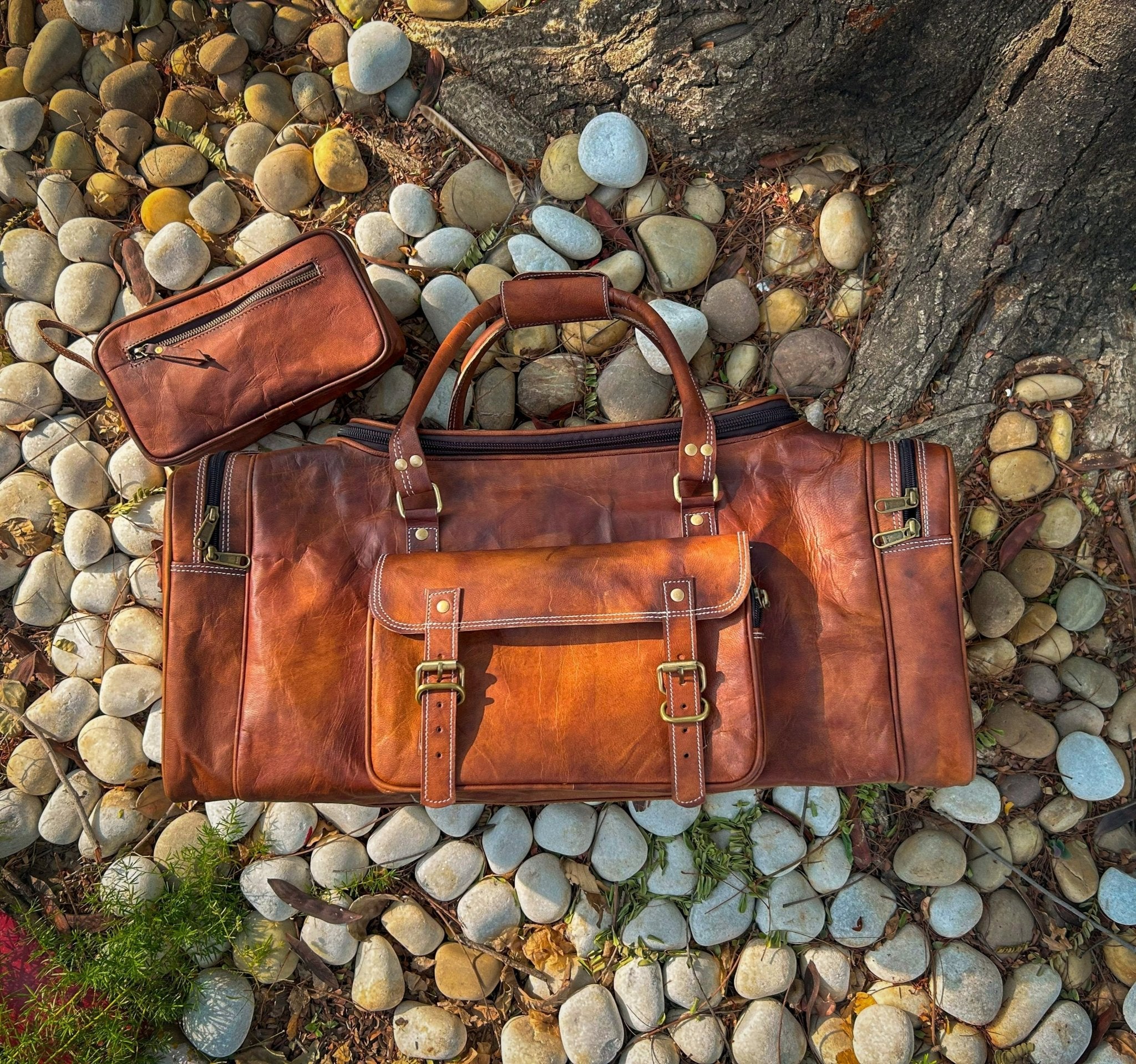 Walker Leather Weekender Bag + Free Toiletry - Overture Gifts