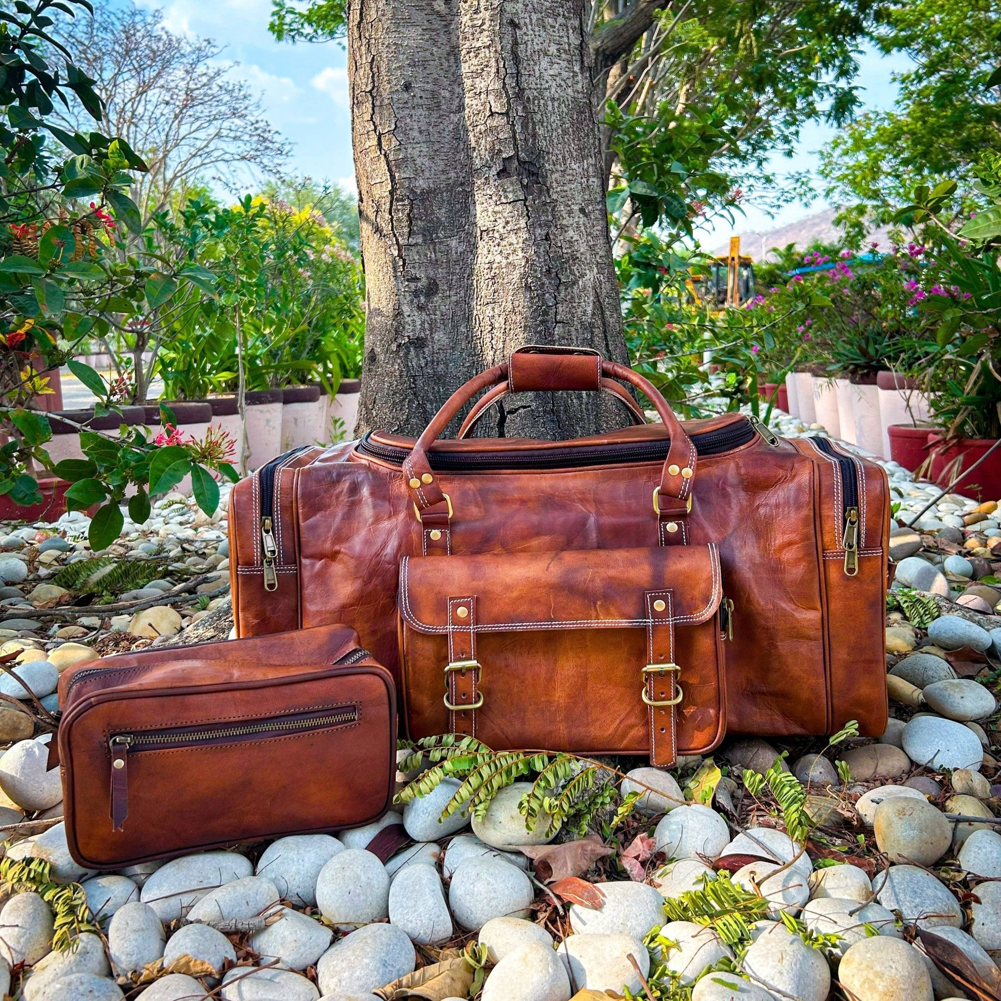 Walker Leather Weekender Bag + Free Toiletry - Overture Gifts