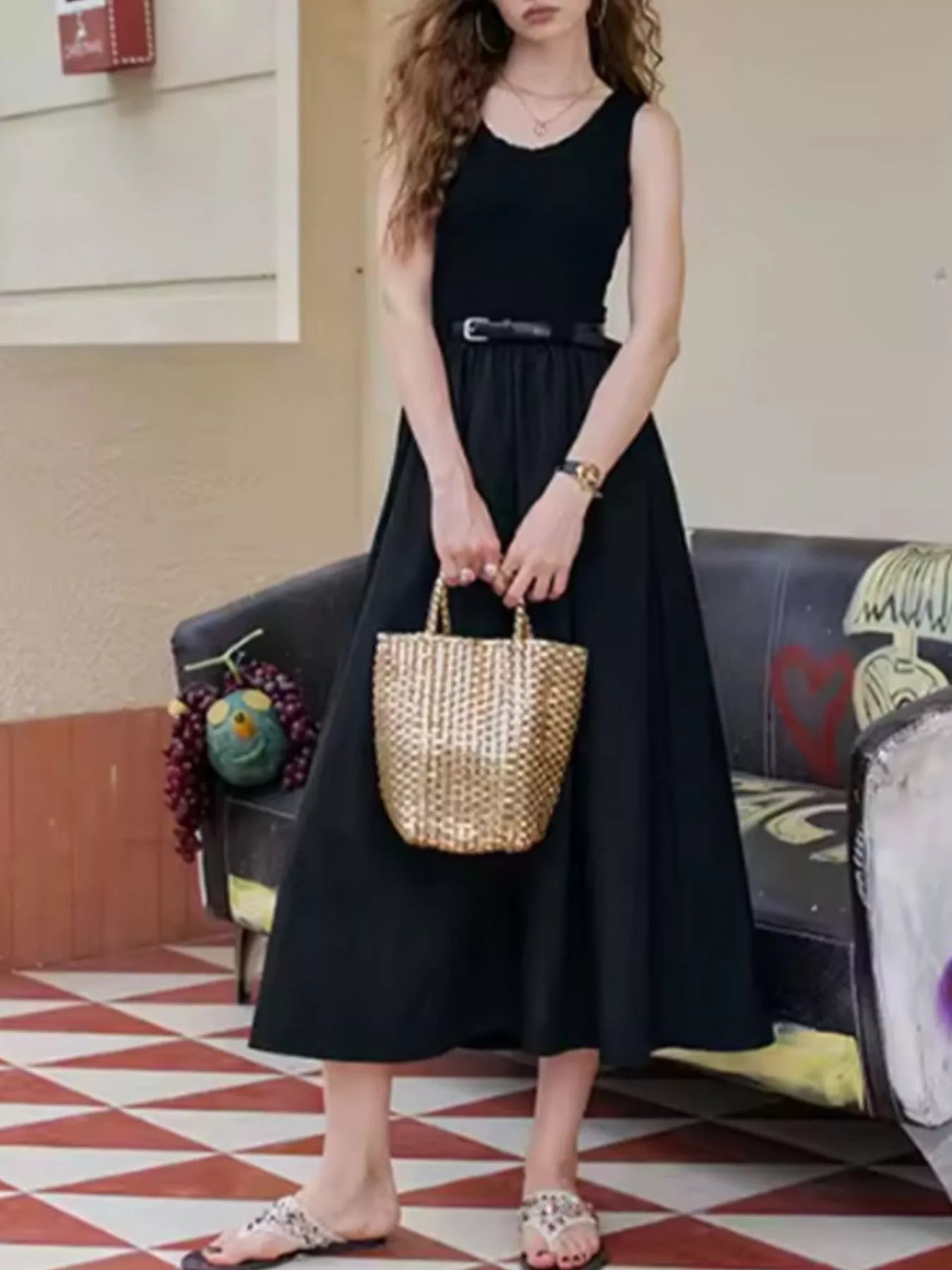 Round Neck Sleeveless Midi Dress