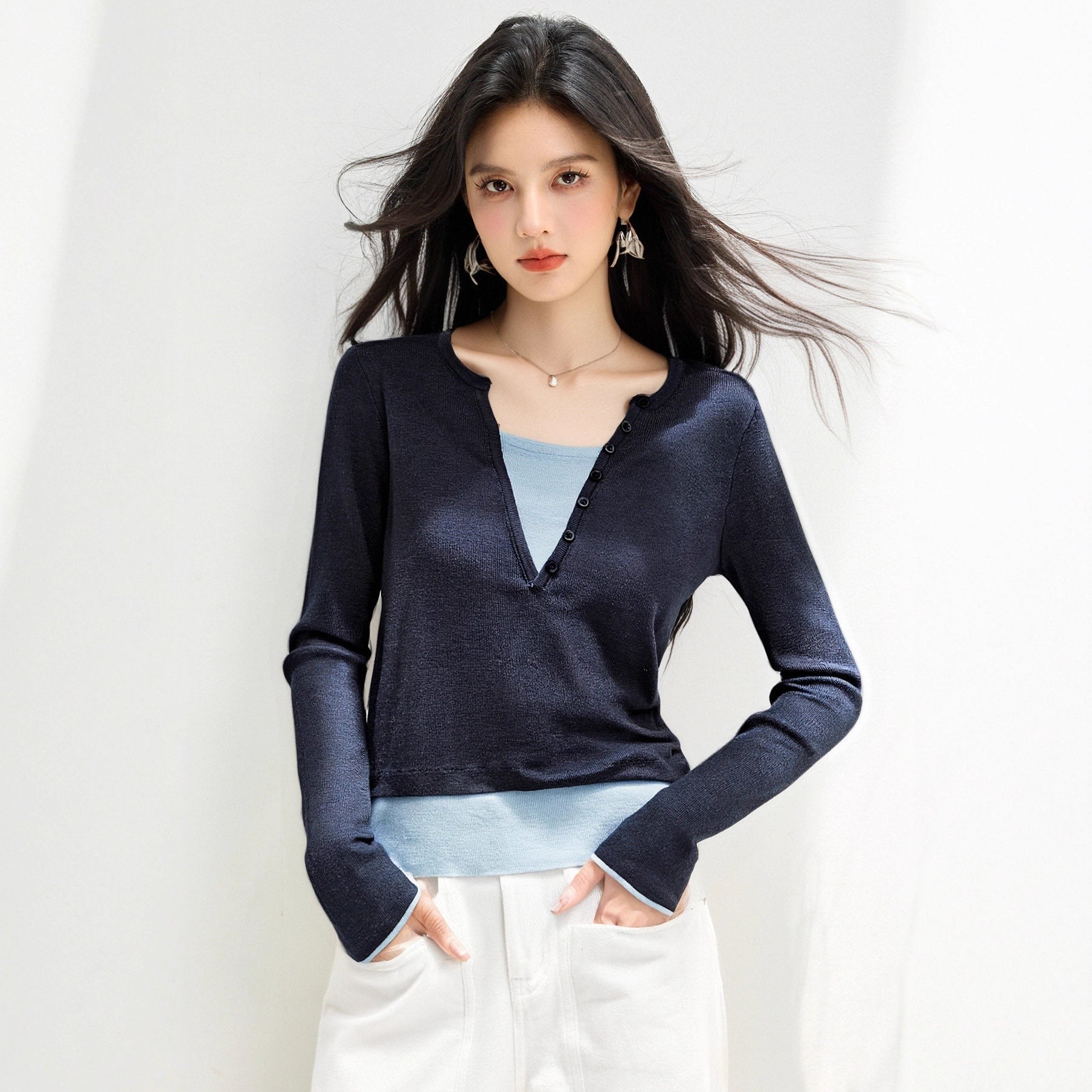 Fashion Style Color Block  Sleeve Length Round Neck  Knitwear  MaterialSoft Cashmere-like Fabric  Fit Type