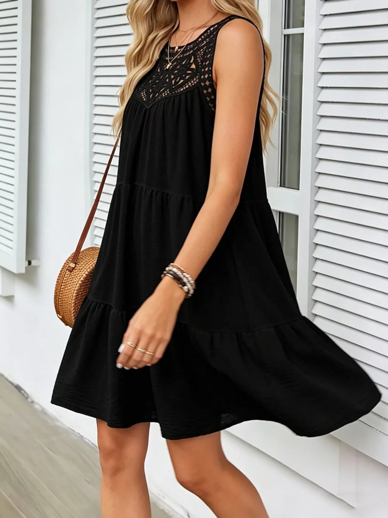 Lace Detail Sleeveless Dress