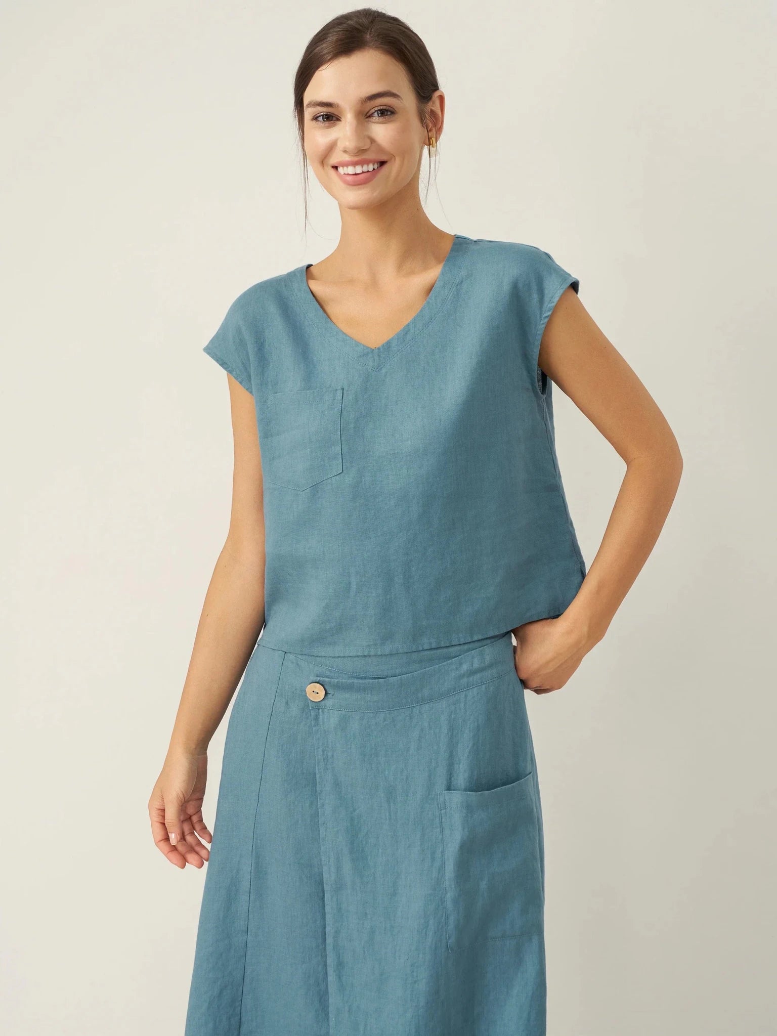 100% Linen V-Neck Cap Sleeve Crop Top FRESSA - Overture Gifts