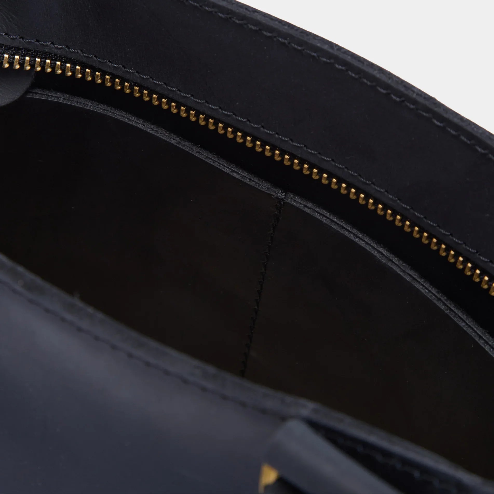 Optimus convertible bag