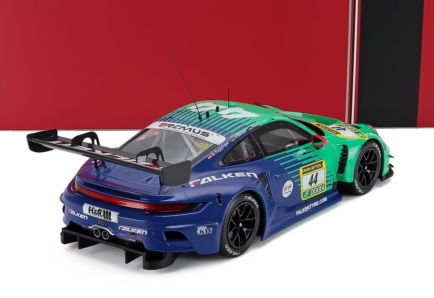 Ixo Porsche 911 992 GT3 R Team Falken Motorsports #44 24hr Nurburgring 2024 1:18