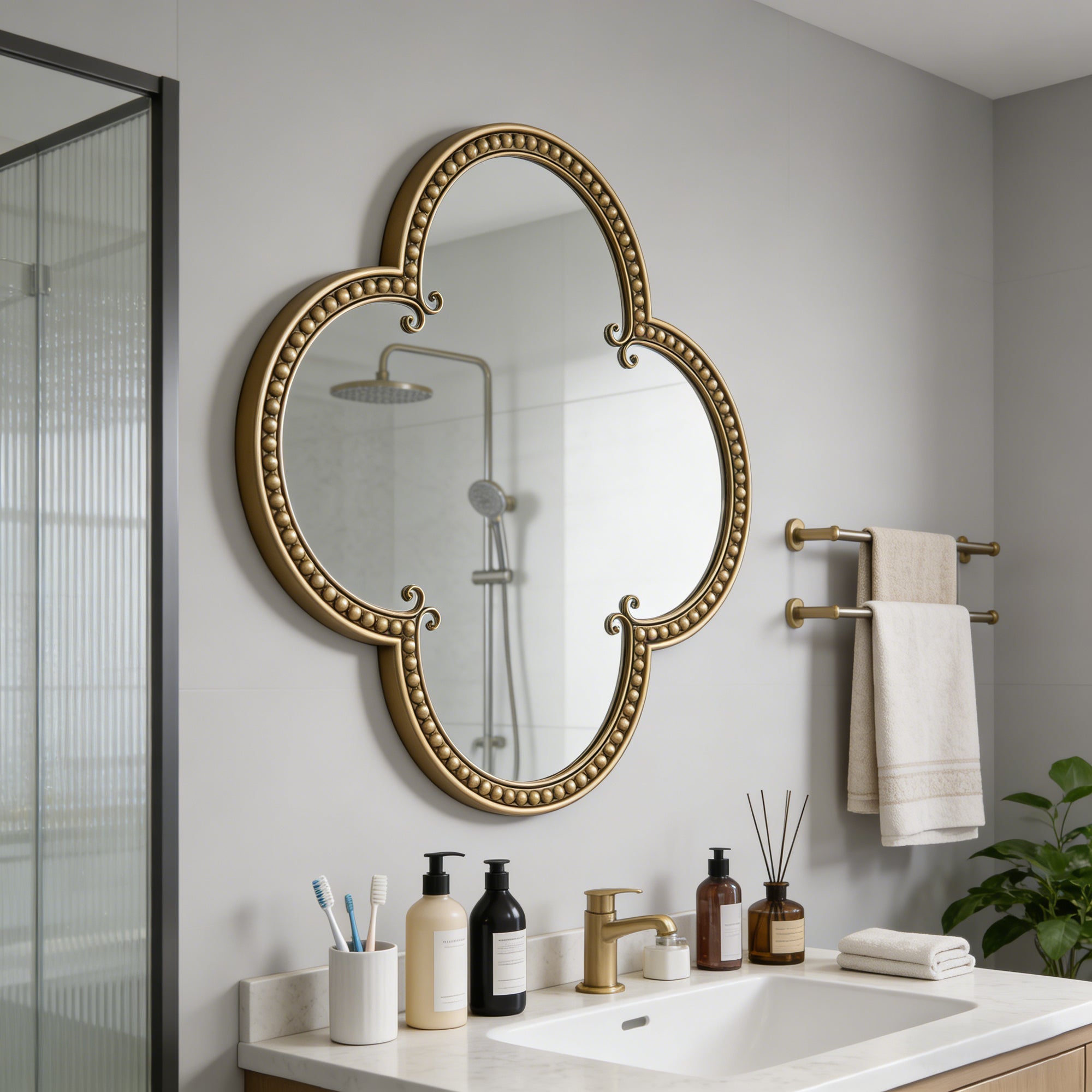 Quatrefoil Mirror - 31.5" Ornate Irregular Accent Mirrors