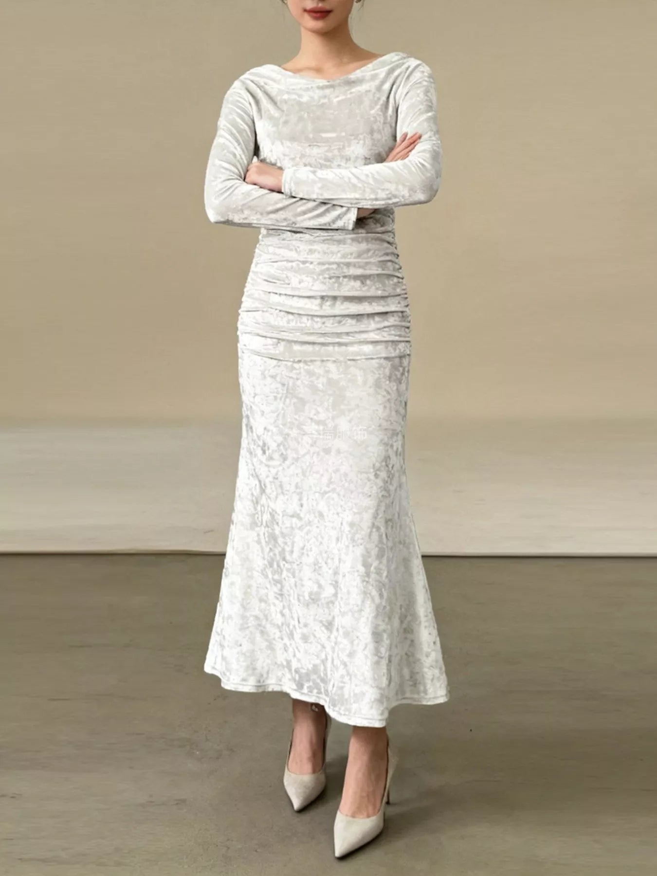 Velvet Ruched Bodycon Midi Dress