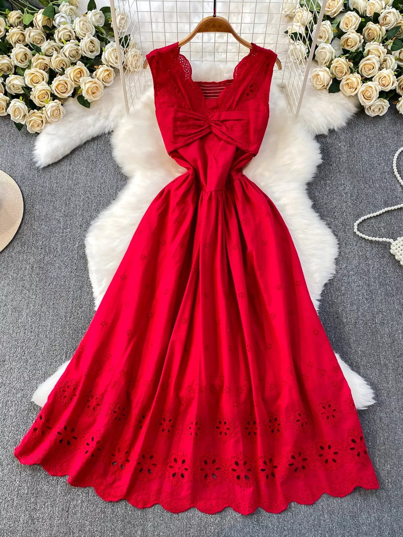 Lace Detail Sleeveless Dress