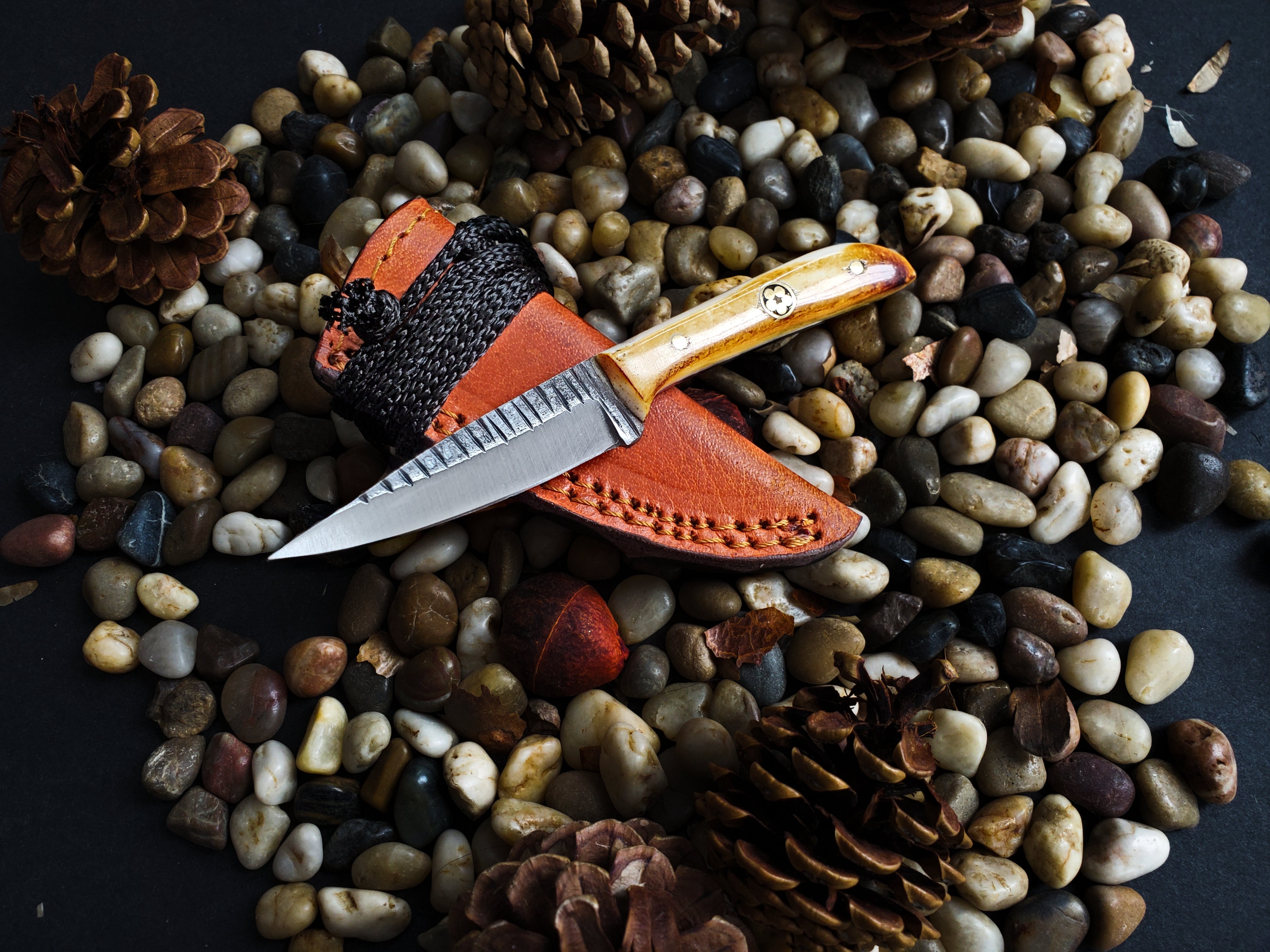 Carbon Steel Neck Knife TC-36