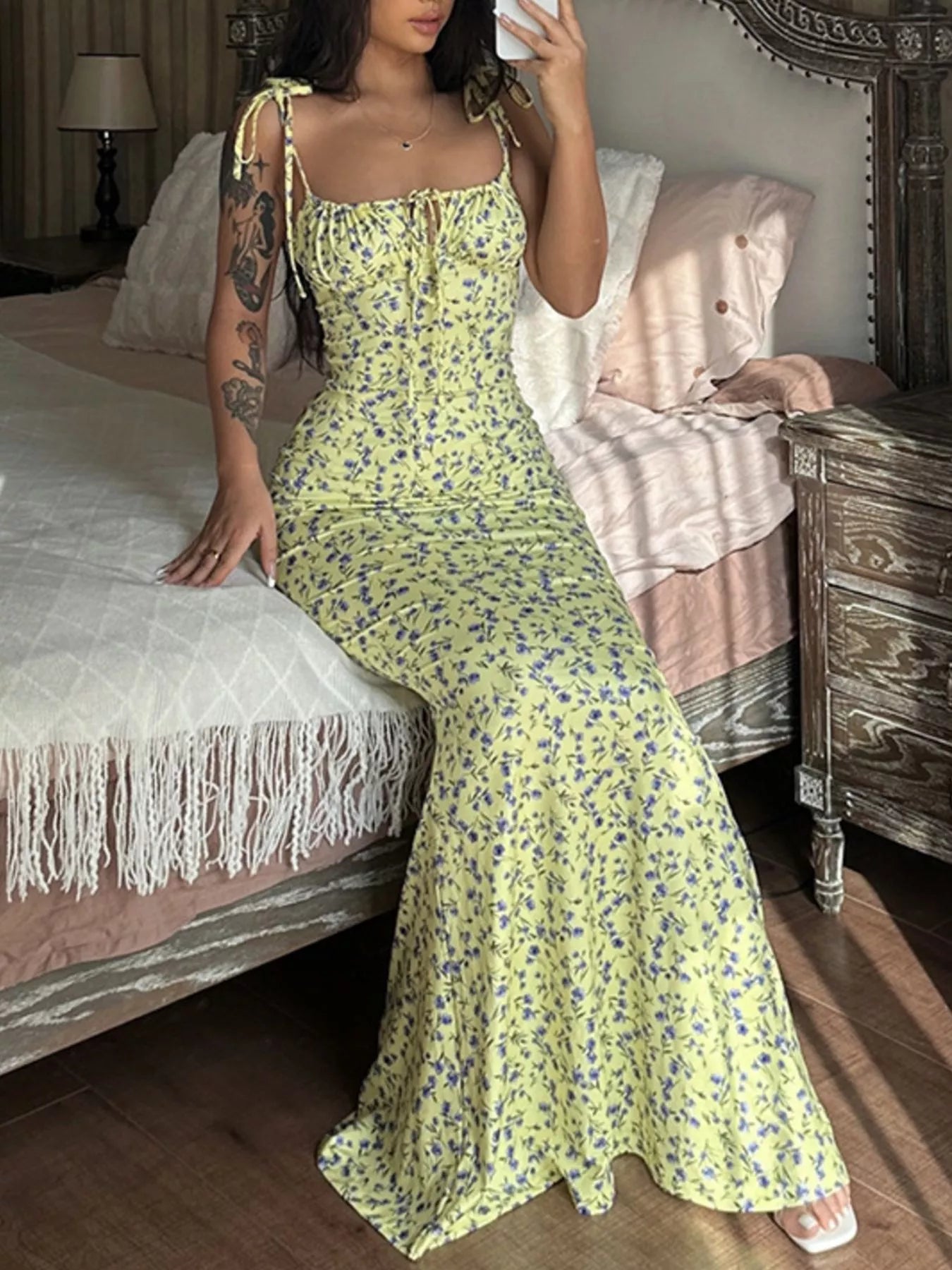 Floral Print Tie Strap Bodycon Maxi Dress