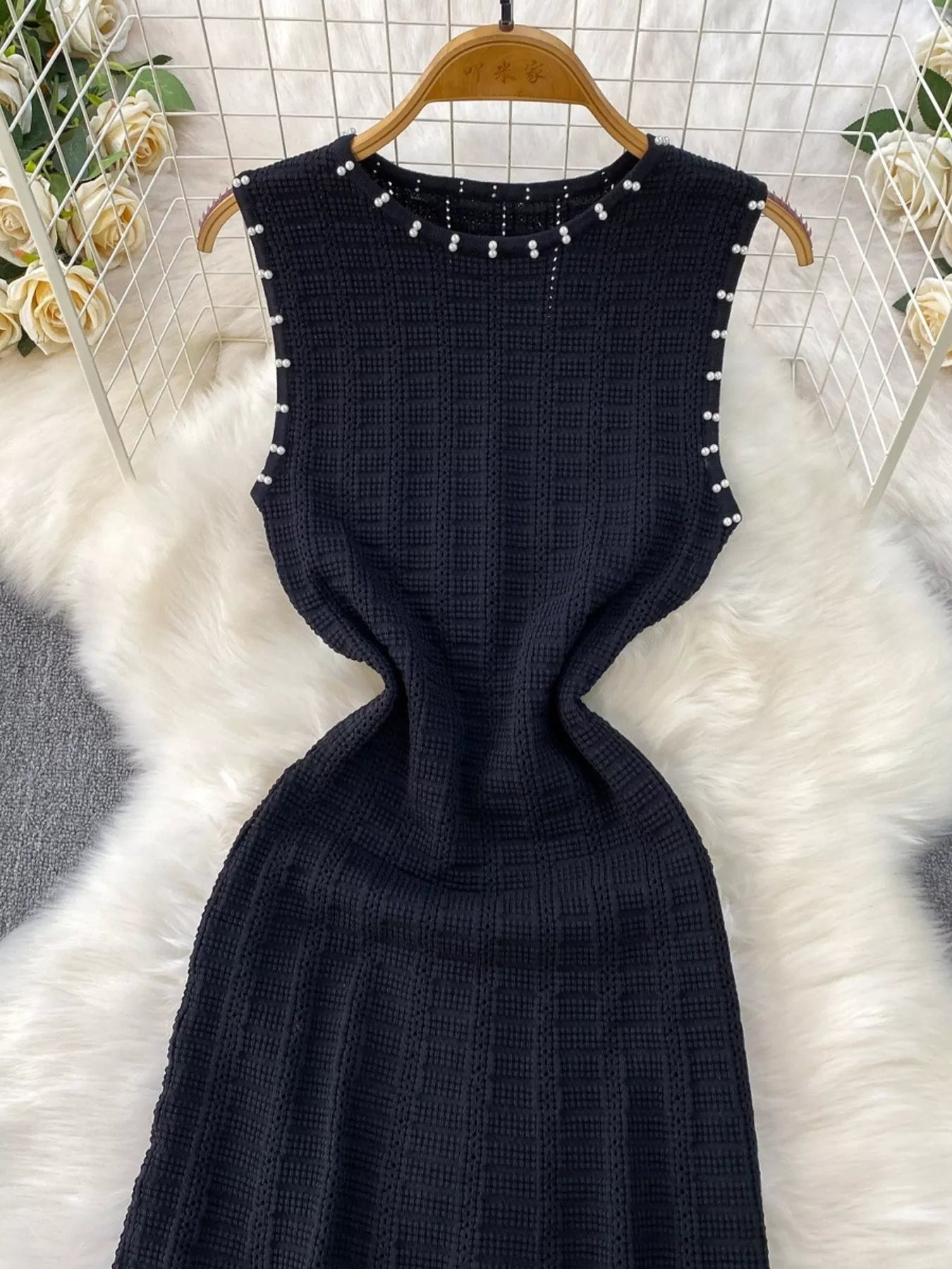 Textured Knit Sleeveless Midi Dress