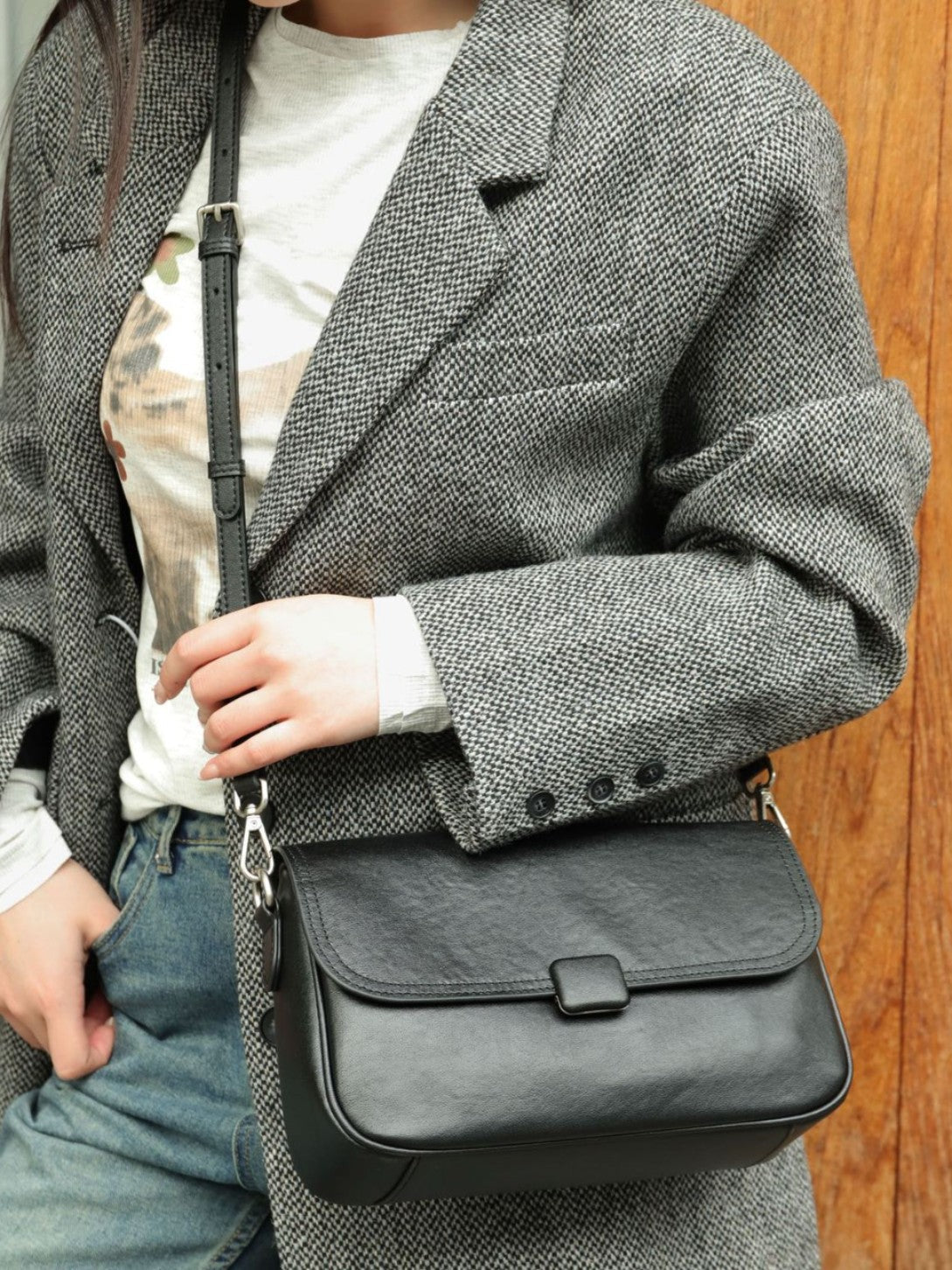 Real Leather Women's Bag Cross-border New Single Shoulder Crossbody Bag, Top Layer Cowhide, College Style Mailman Bag, Commuting Cambridge Bag