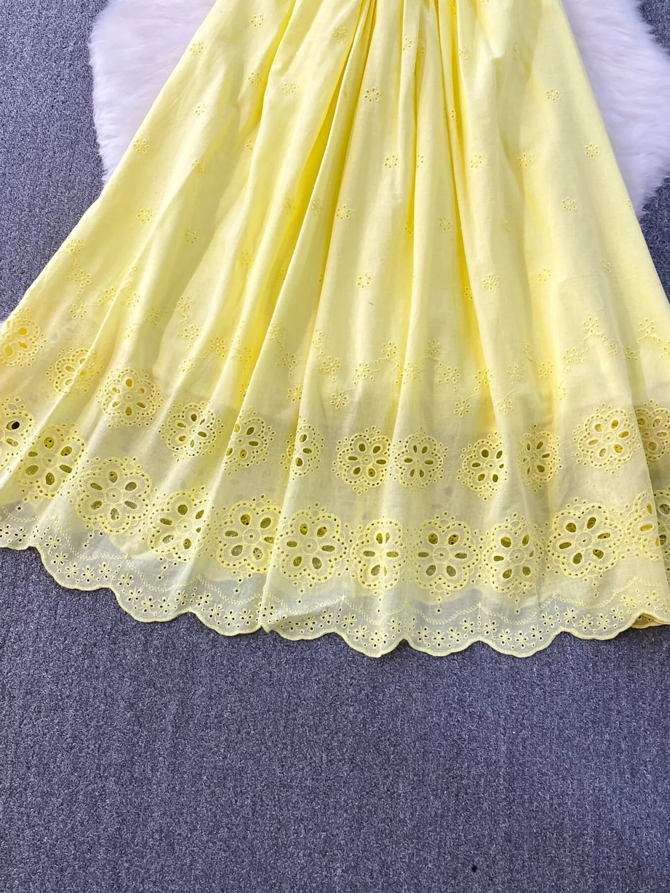 Lace Detail Sleeveless Dress