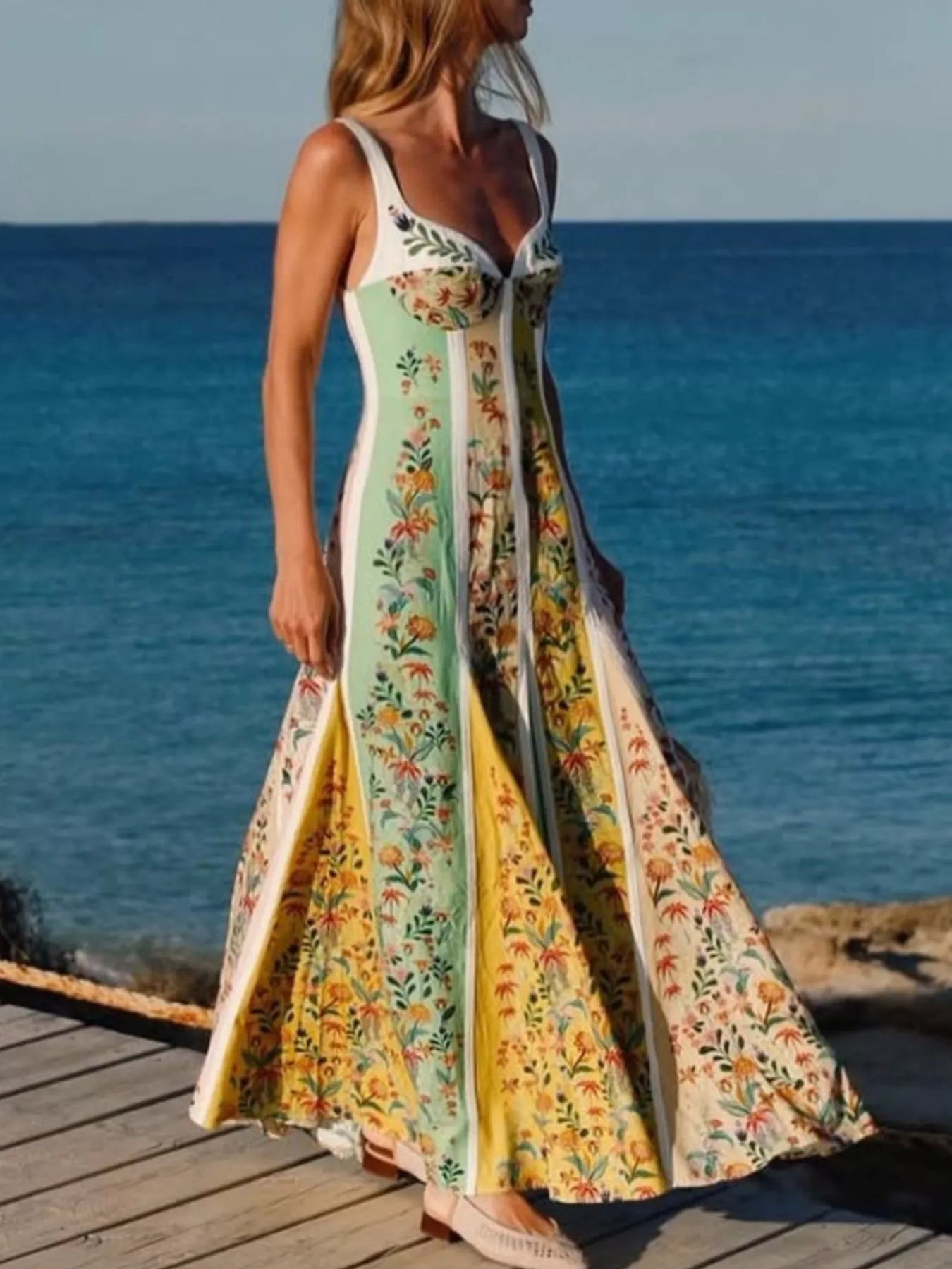 Floral Print Sweetheart Neck Maxi Dress