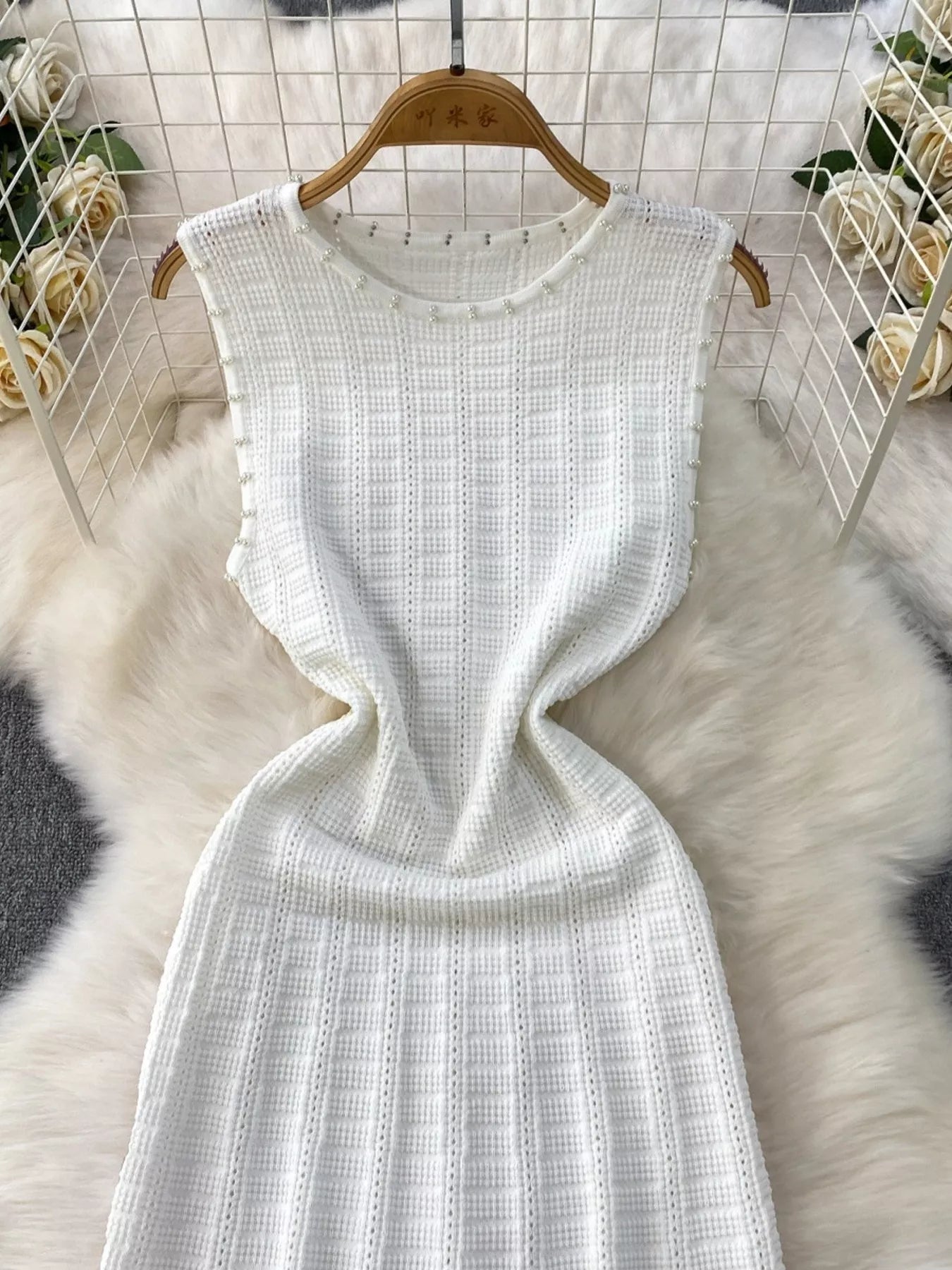 Textured Knit Sleeveless Midi Dress